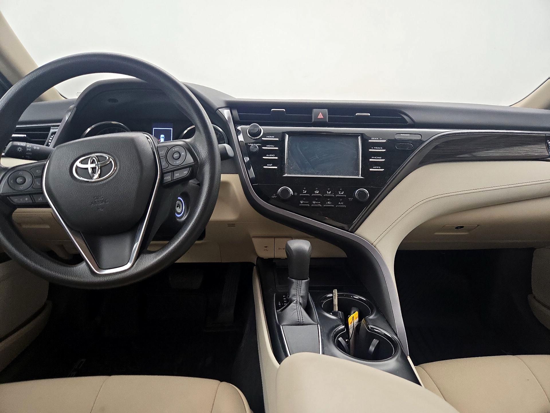 Thumbnail: 2019 Toyota Camry - 9