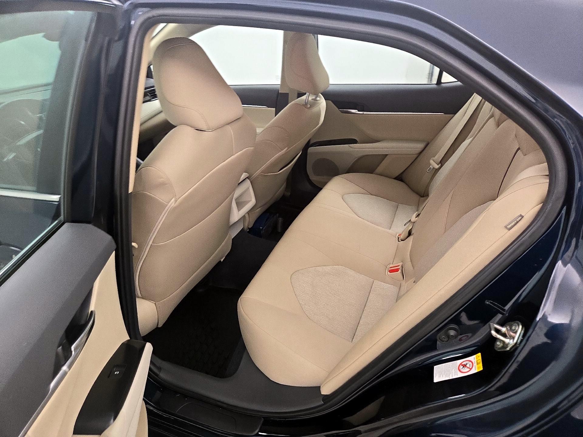 Thumbnail: 2019 Toyota Camry - 19