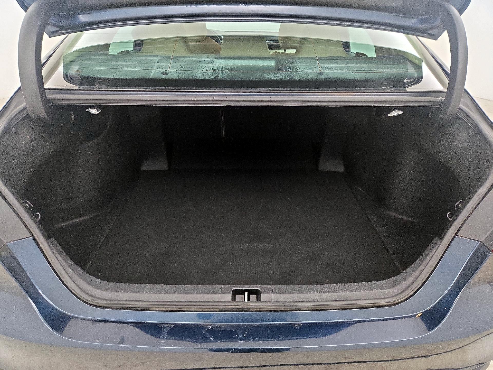 Thumbnail: 2019 Toyota Camry - 20