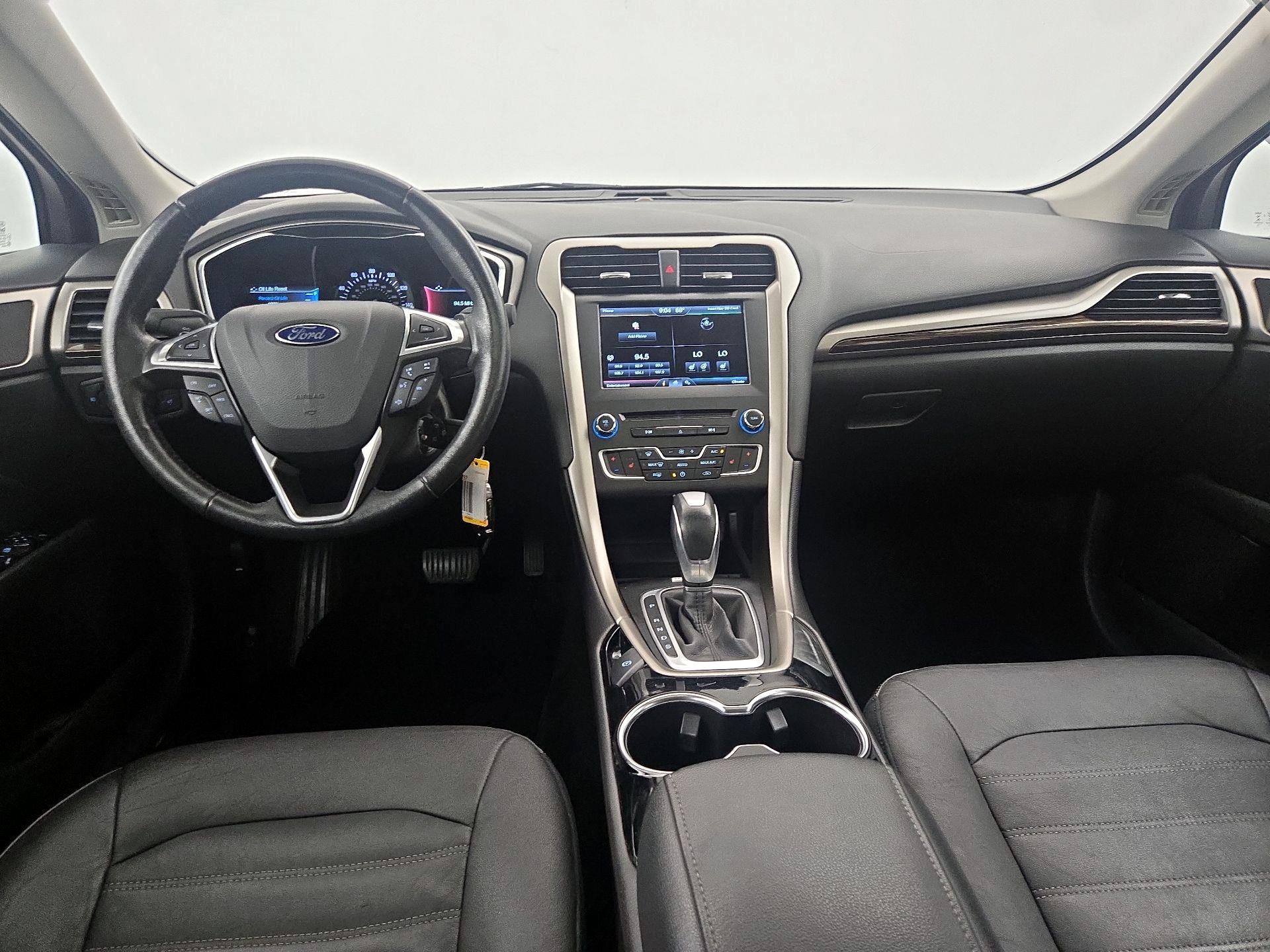 Thumbnail: 2016 Ford Fusion - 9