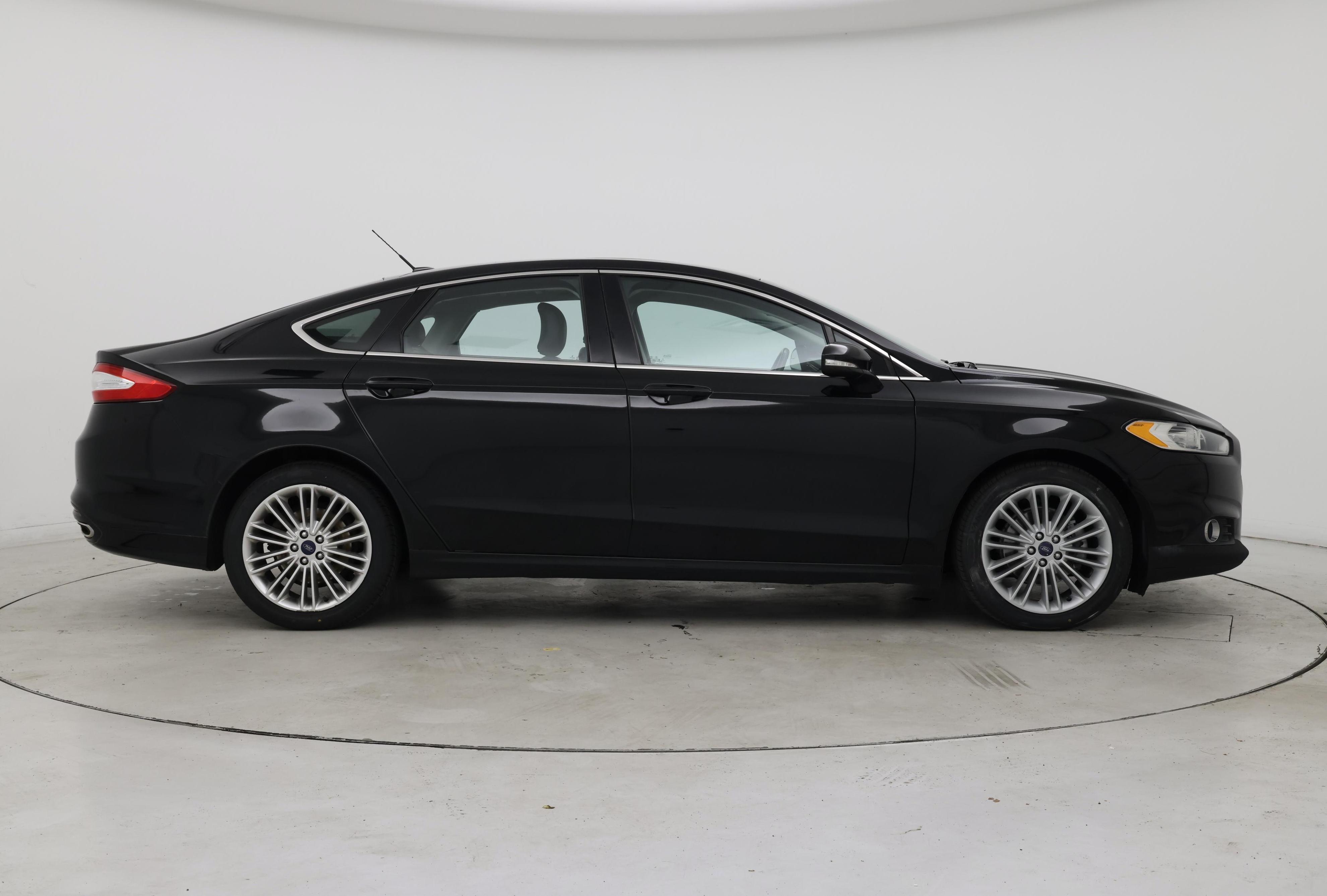 Thumbnail: 2016 Ford Fusion - 7
