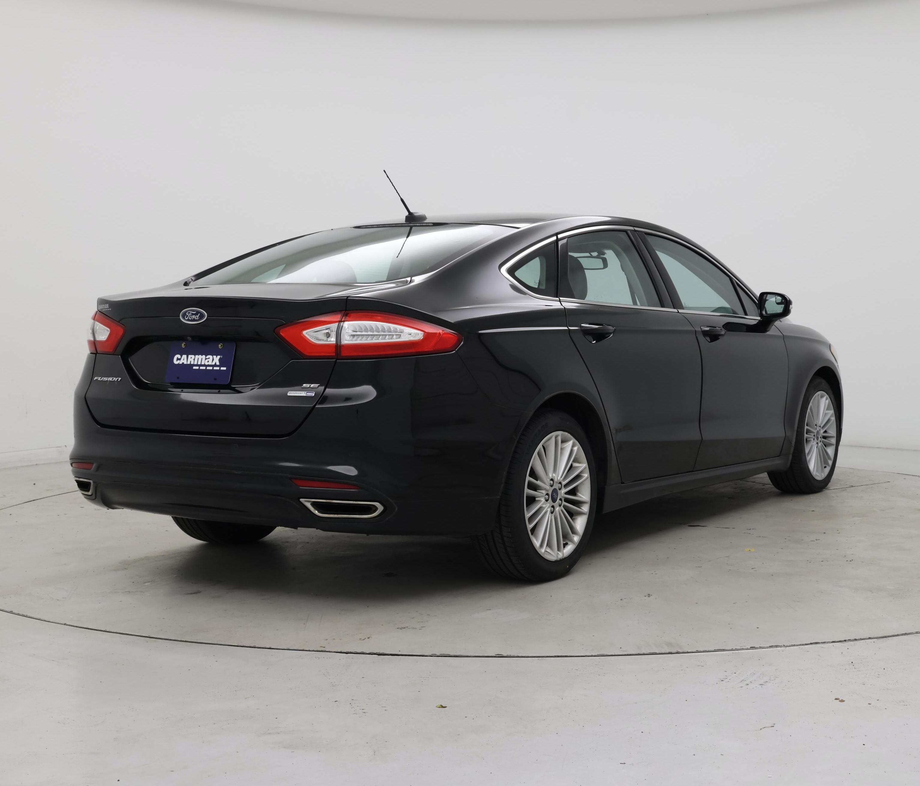 Thumbnail: 2016 Ford Fusion - 8