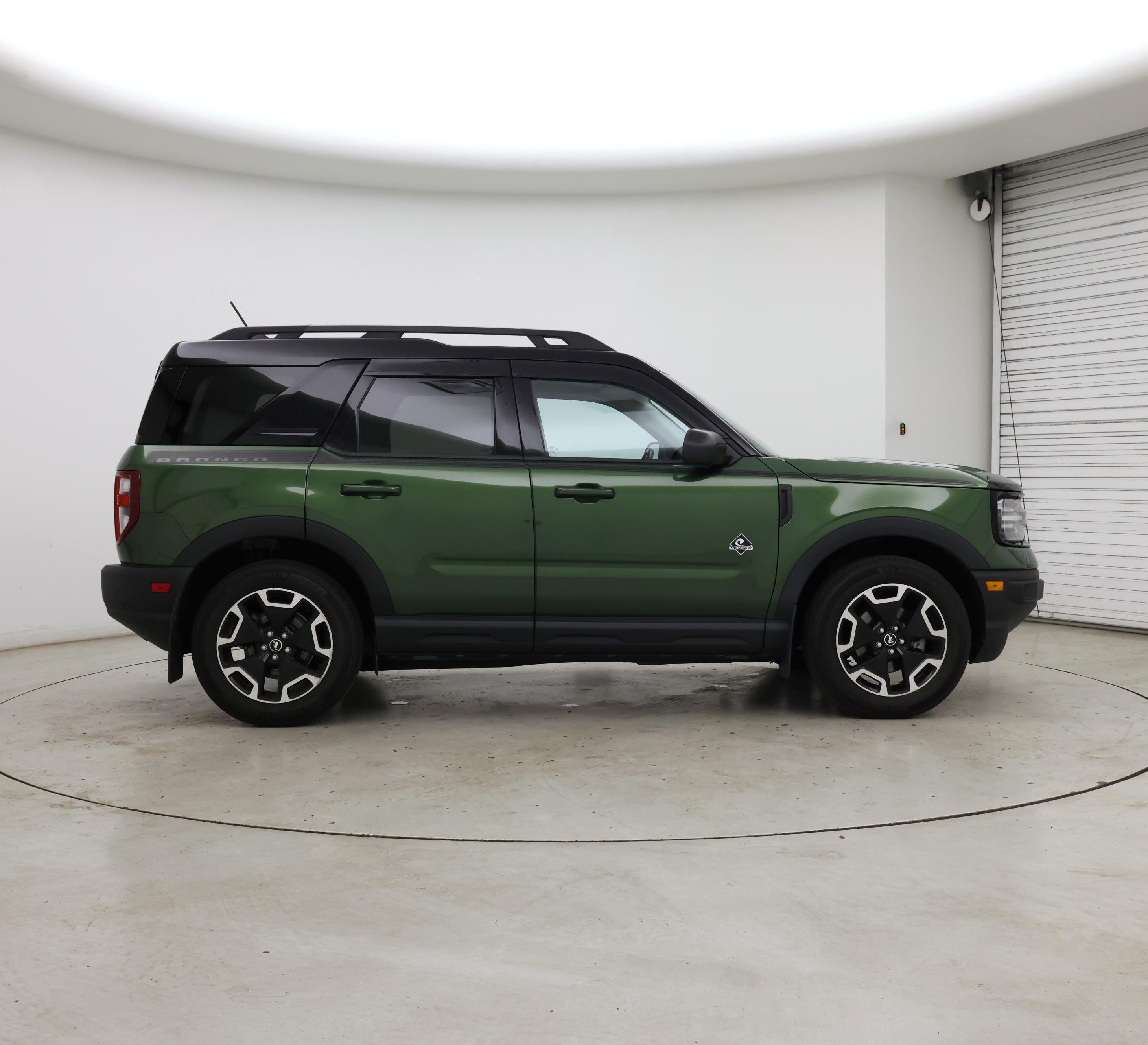 Thumbnail: 2023 Ford Bronco Sport - 7