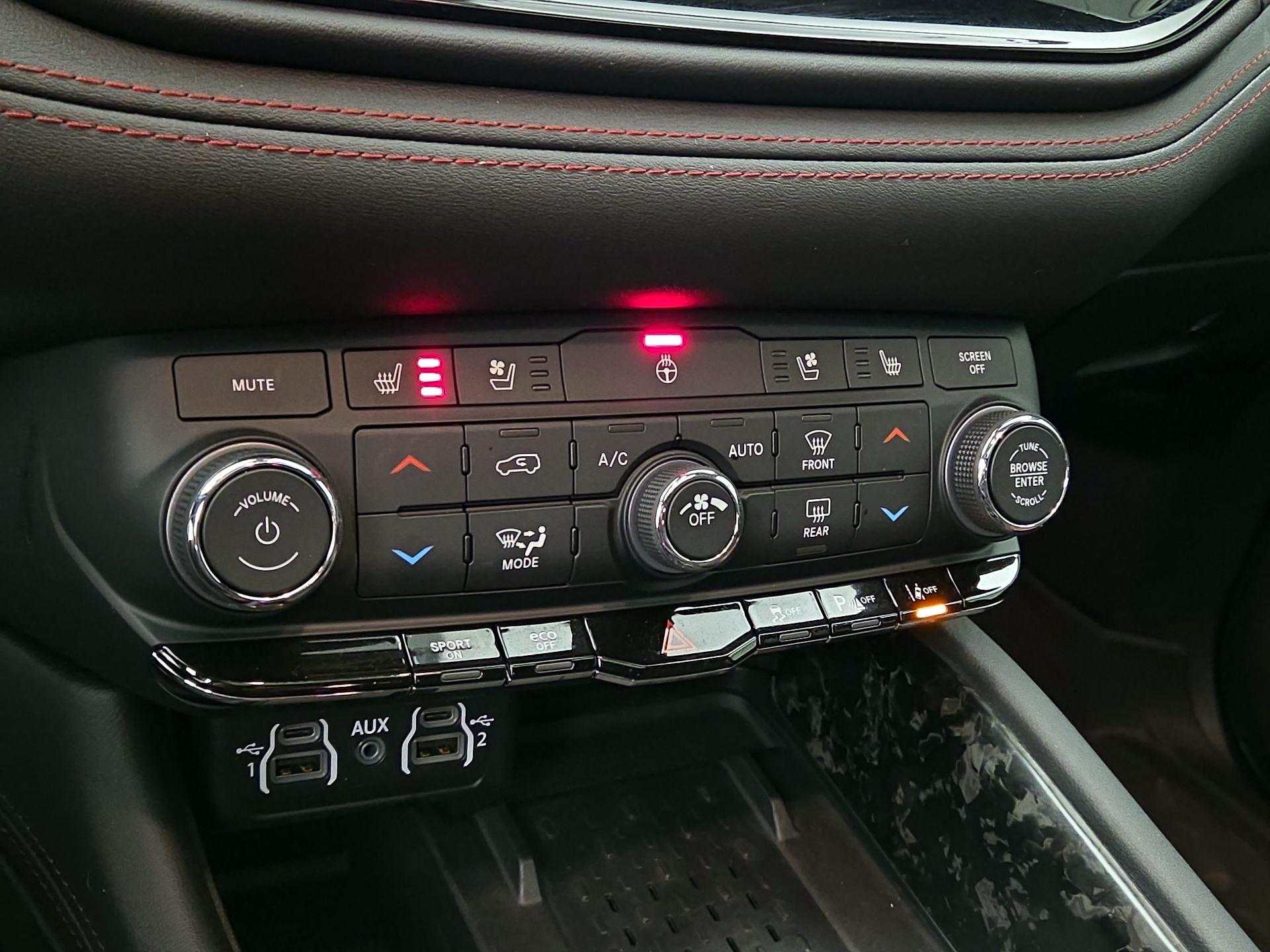 Thumbnail: 2025 Dodge Durango - 16