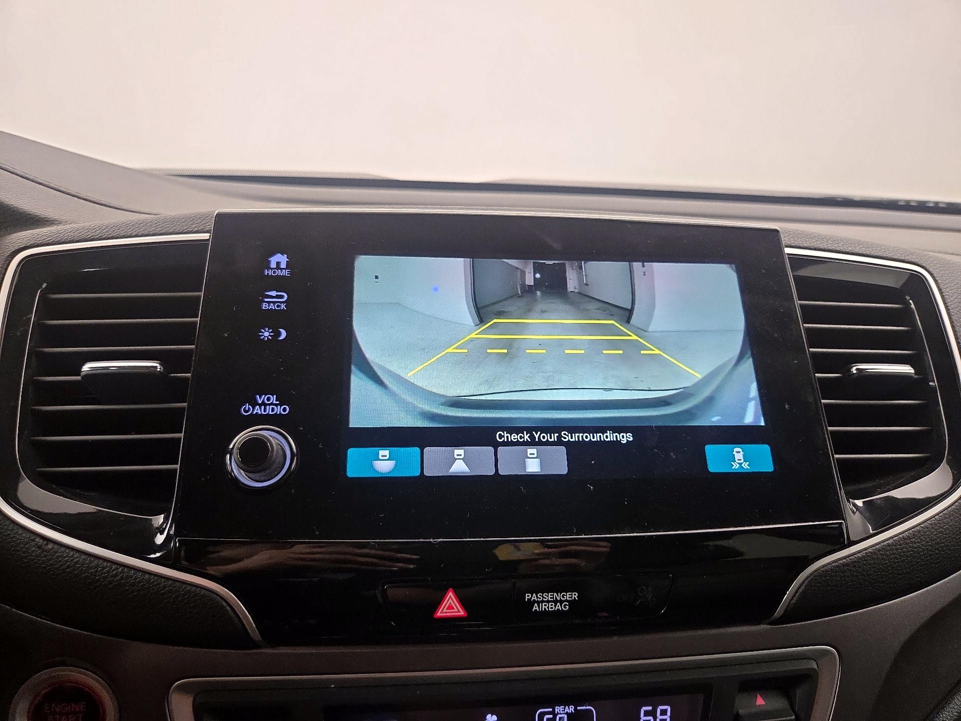 Thumbnail: 2020 Honda Pilot - 14