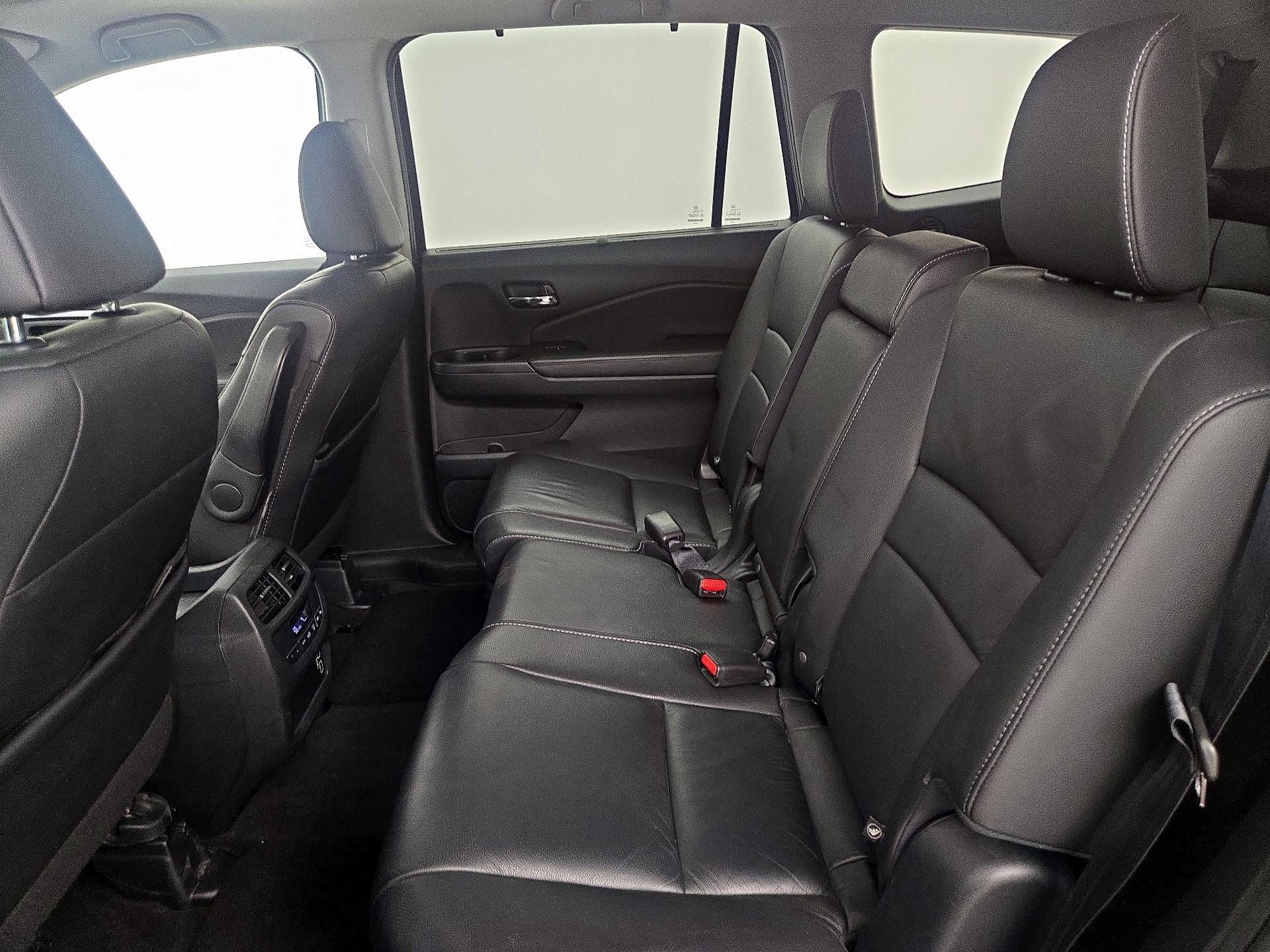 Thumbnail: 2020 Honda Pilot - 20