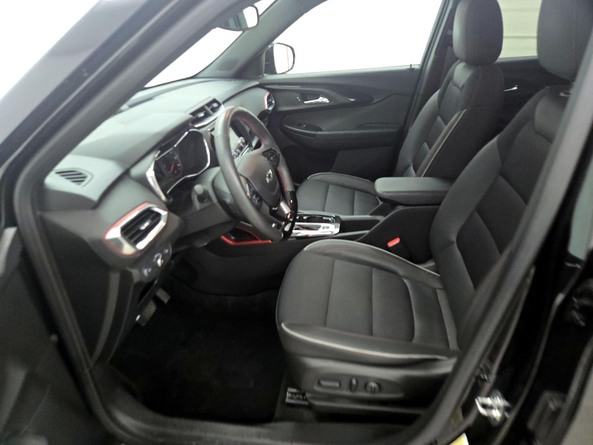 Thumbnail: 2023 Chevrolet TrailBlazer - 11