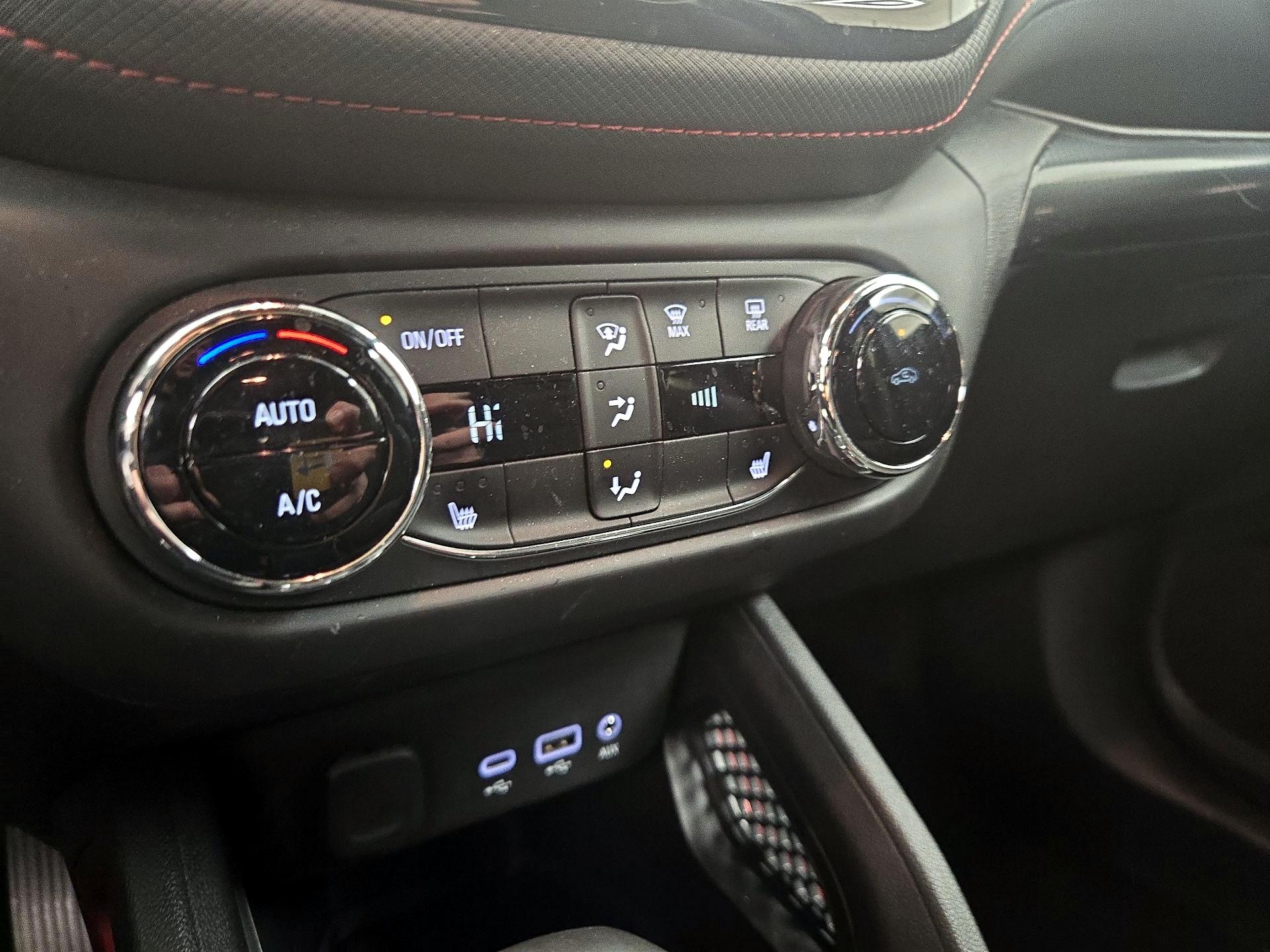 Thumbnail: 2023 Chevrolet TrailBlazer - 16