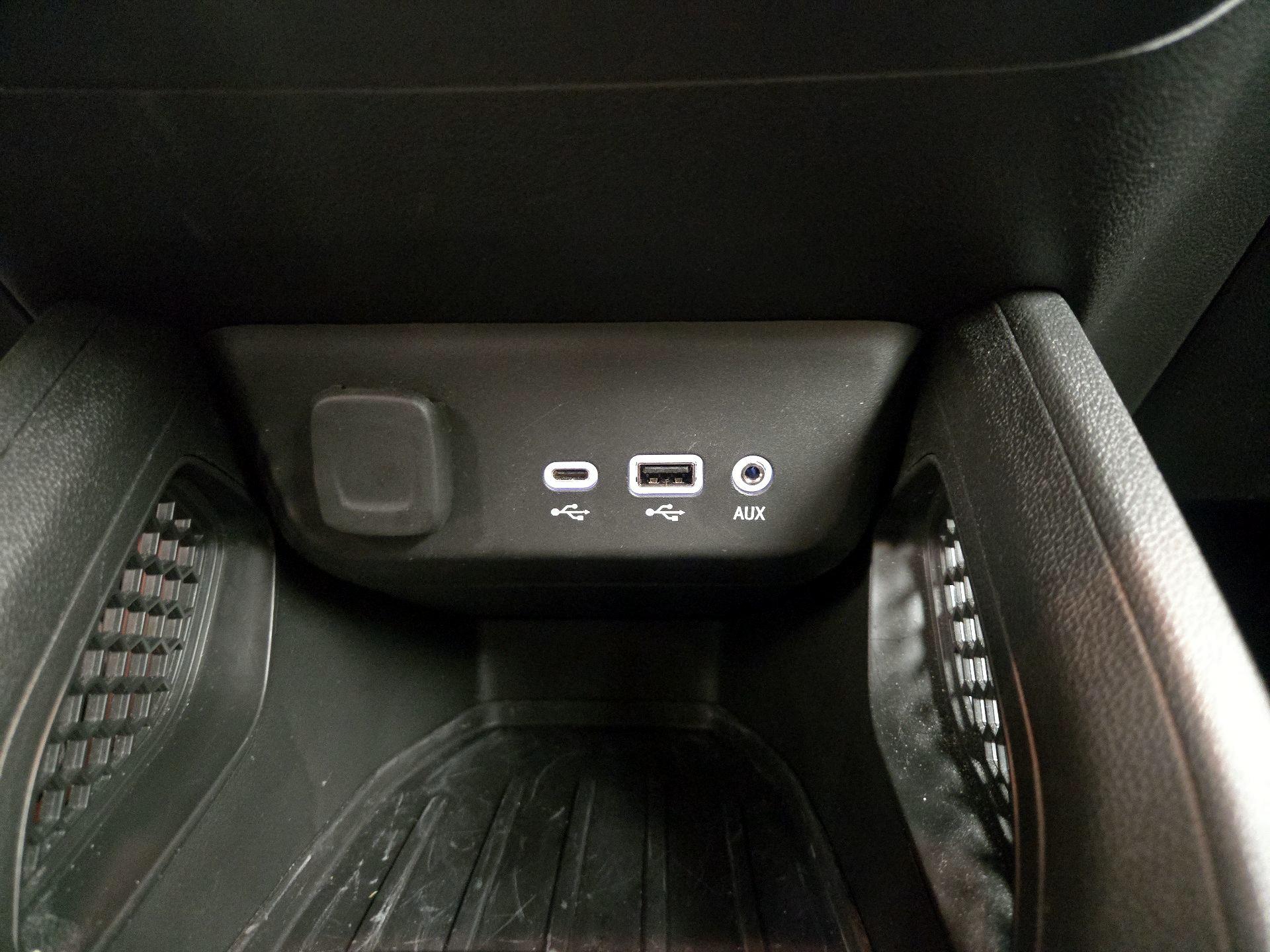 Thumbnail: 2023 Chevrolet TrailBlazer - 18