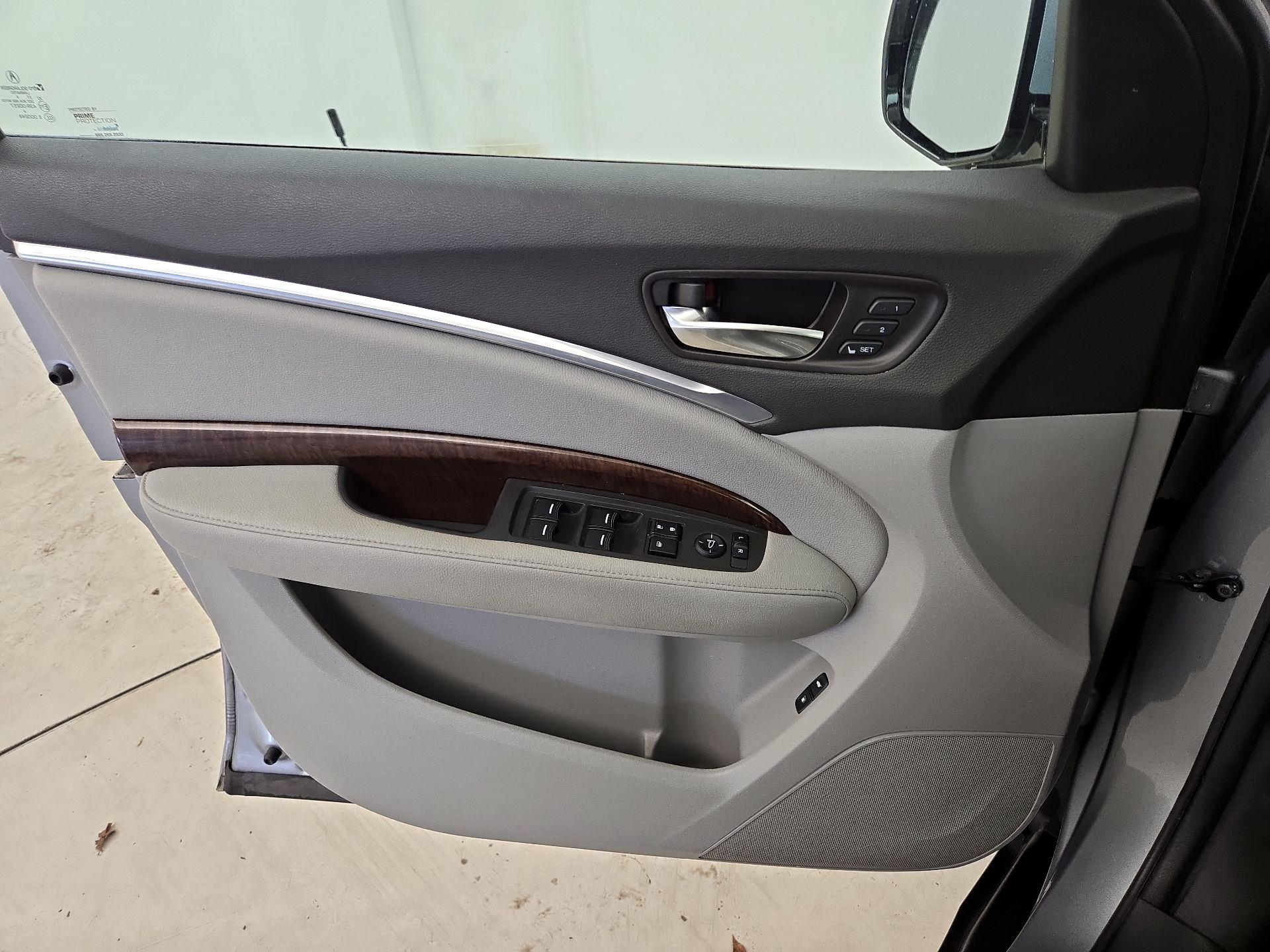 Thumbnail: 2019 Acura MDX - 12