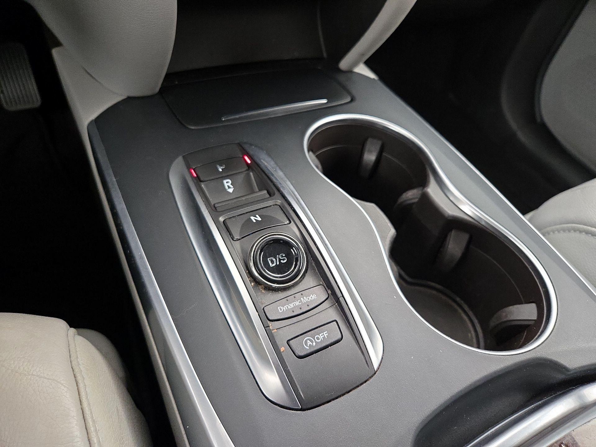 Thumbnail: 2019 Acura MDX - 16