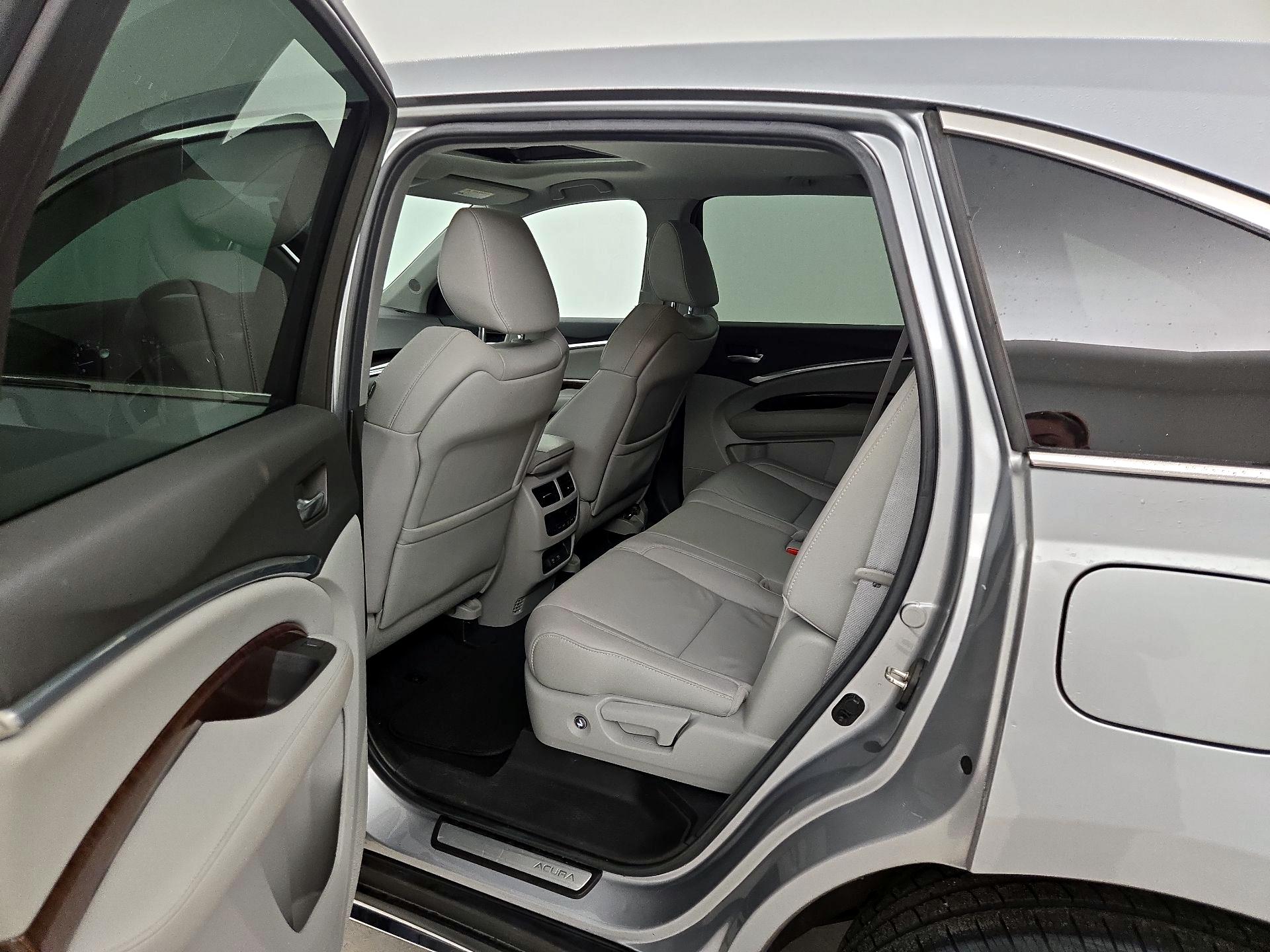 Thumbnail: 2019 Acura MDX - 19