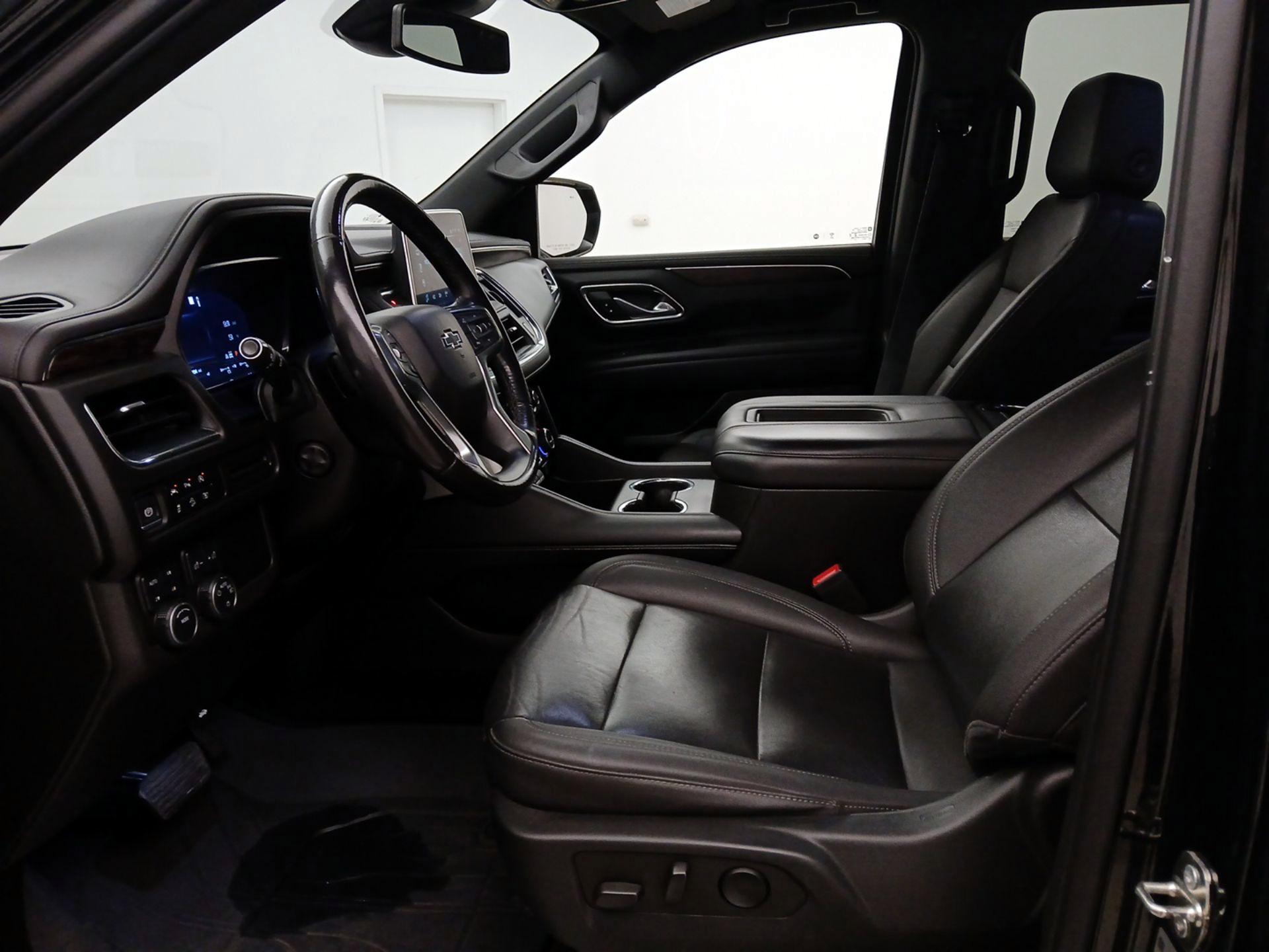 Thumbnail: 2023 Chevrolet Tahoe - 11