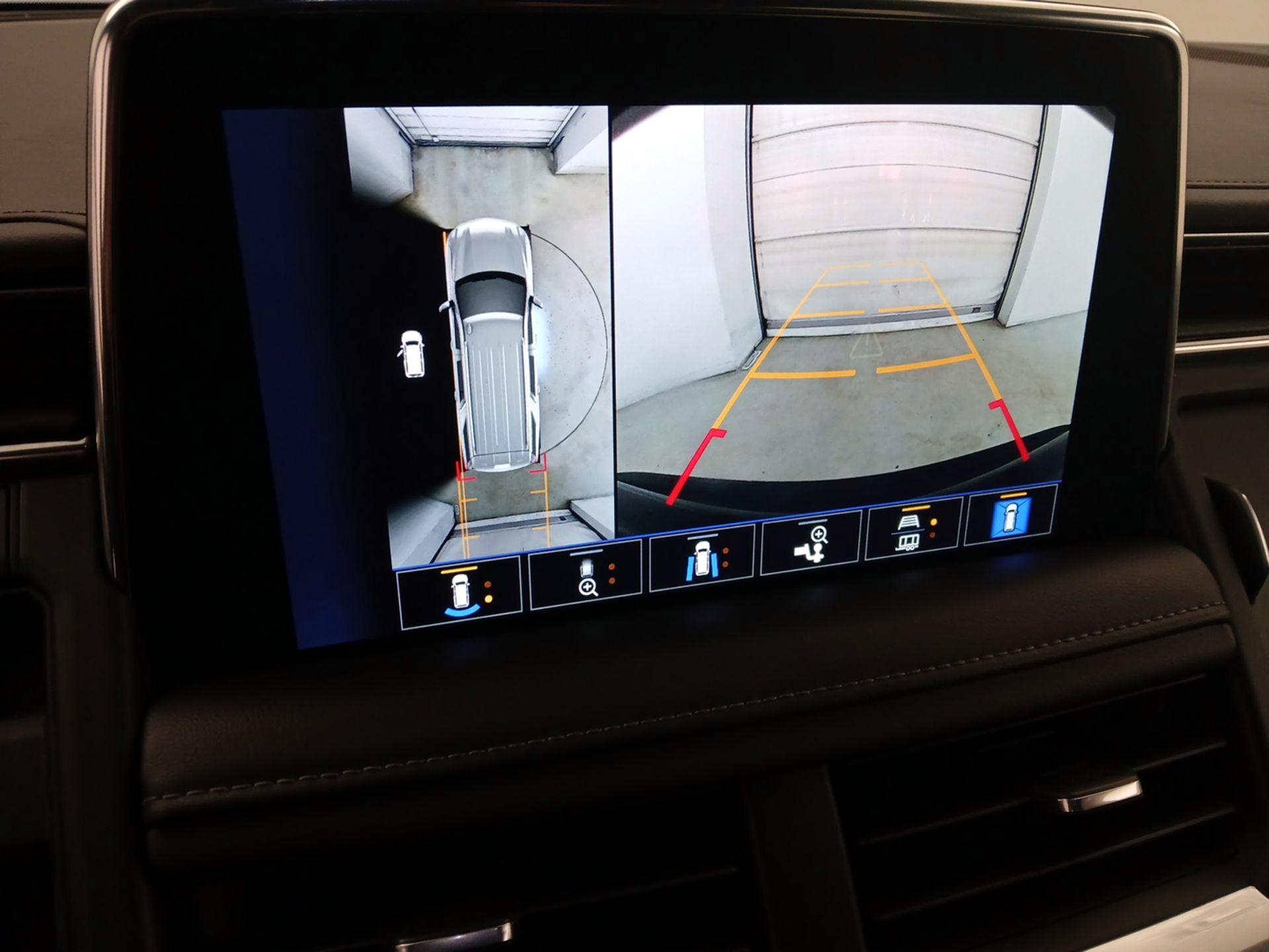 Thumbnail: 2023 Chevrolet Tahoe - 14