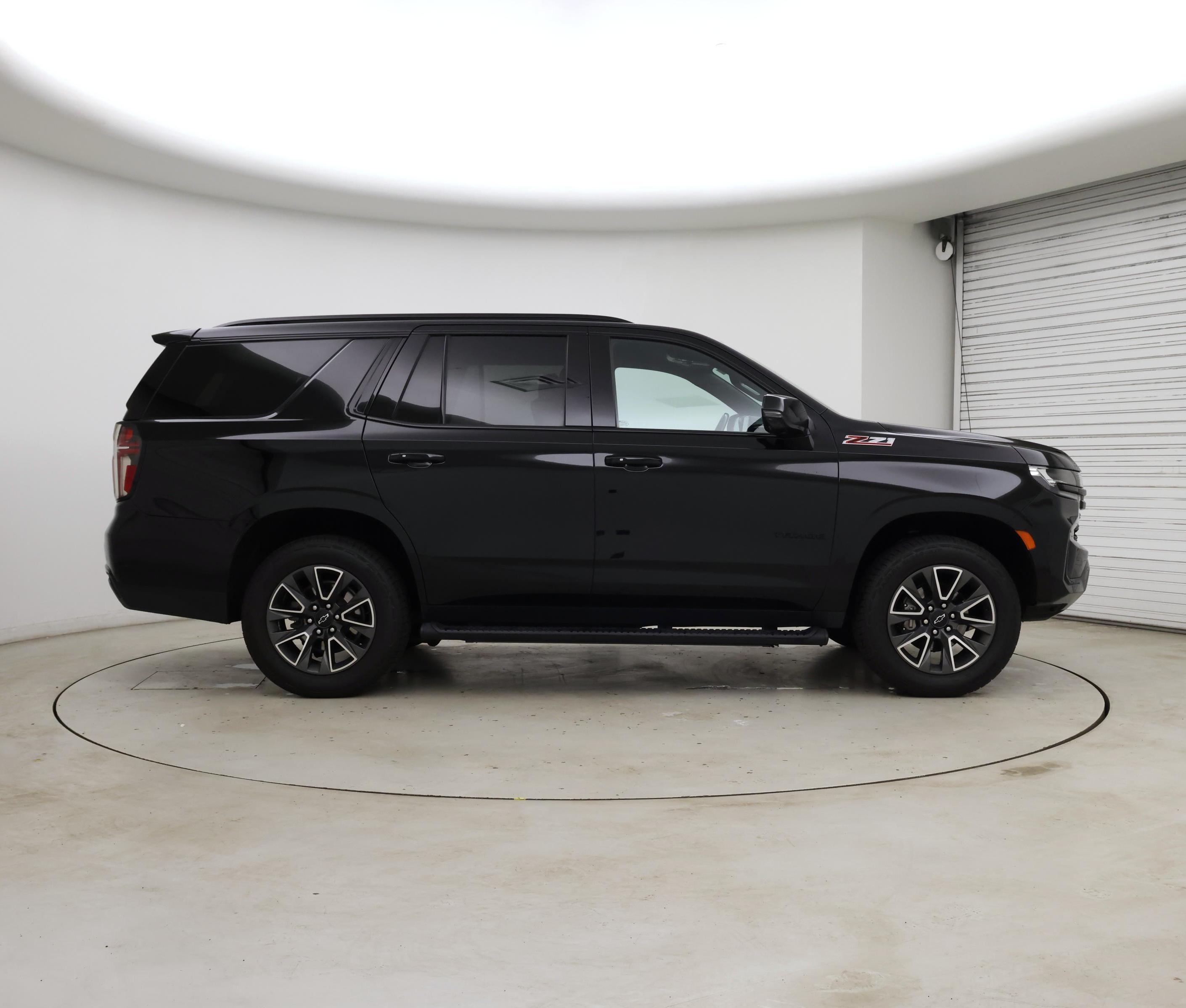 Thumbnail: 2023 Chevrolet Tahoe - 7