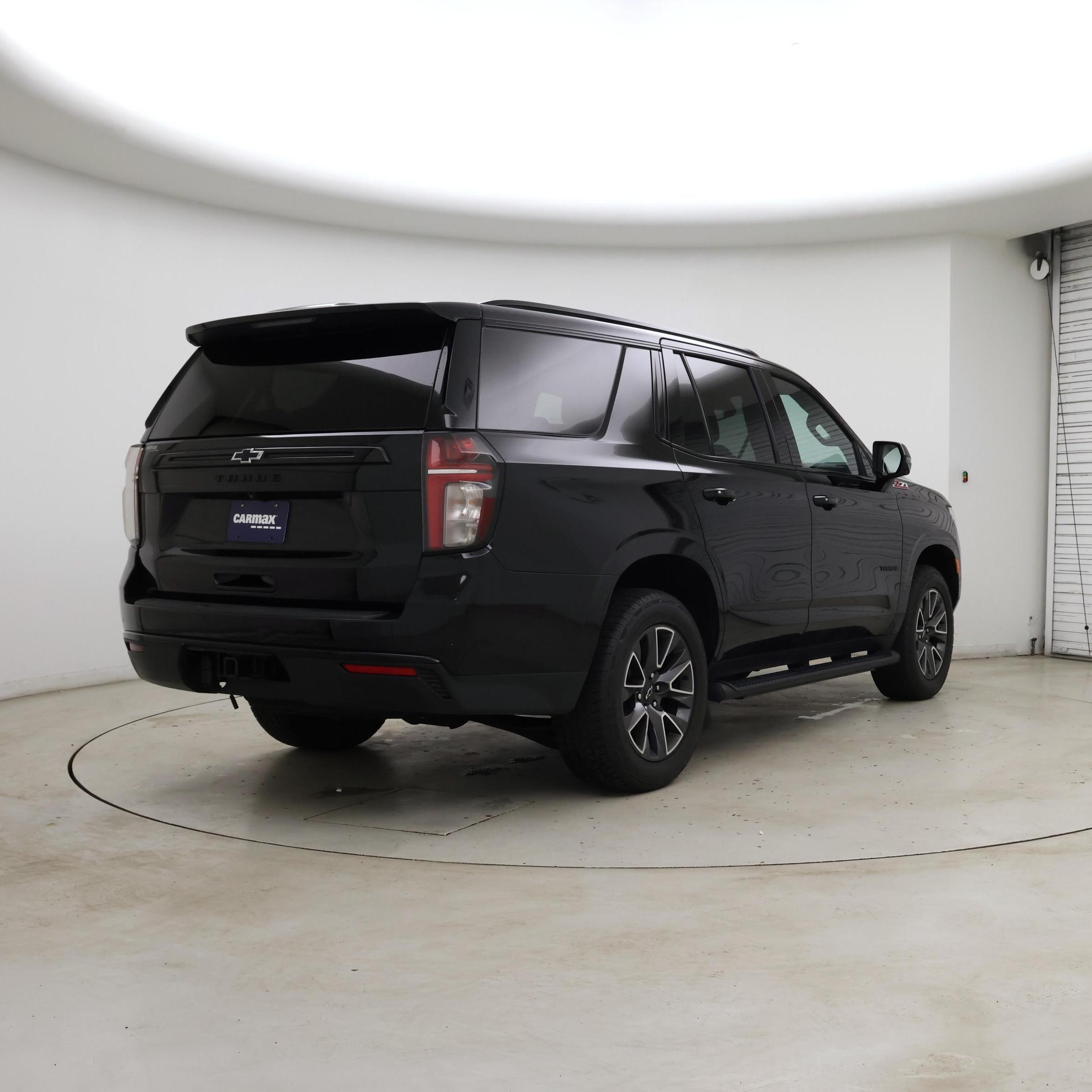 Thumbnail: 2023 Chevrolet Tahoe - 8