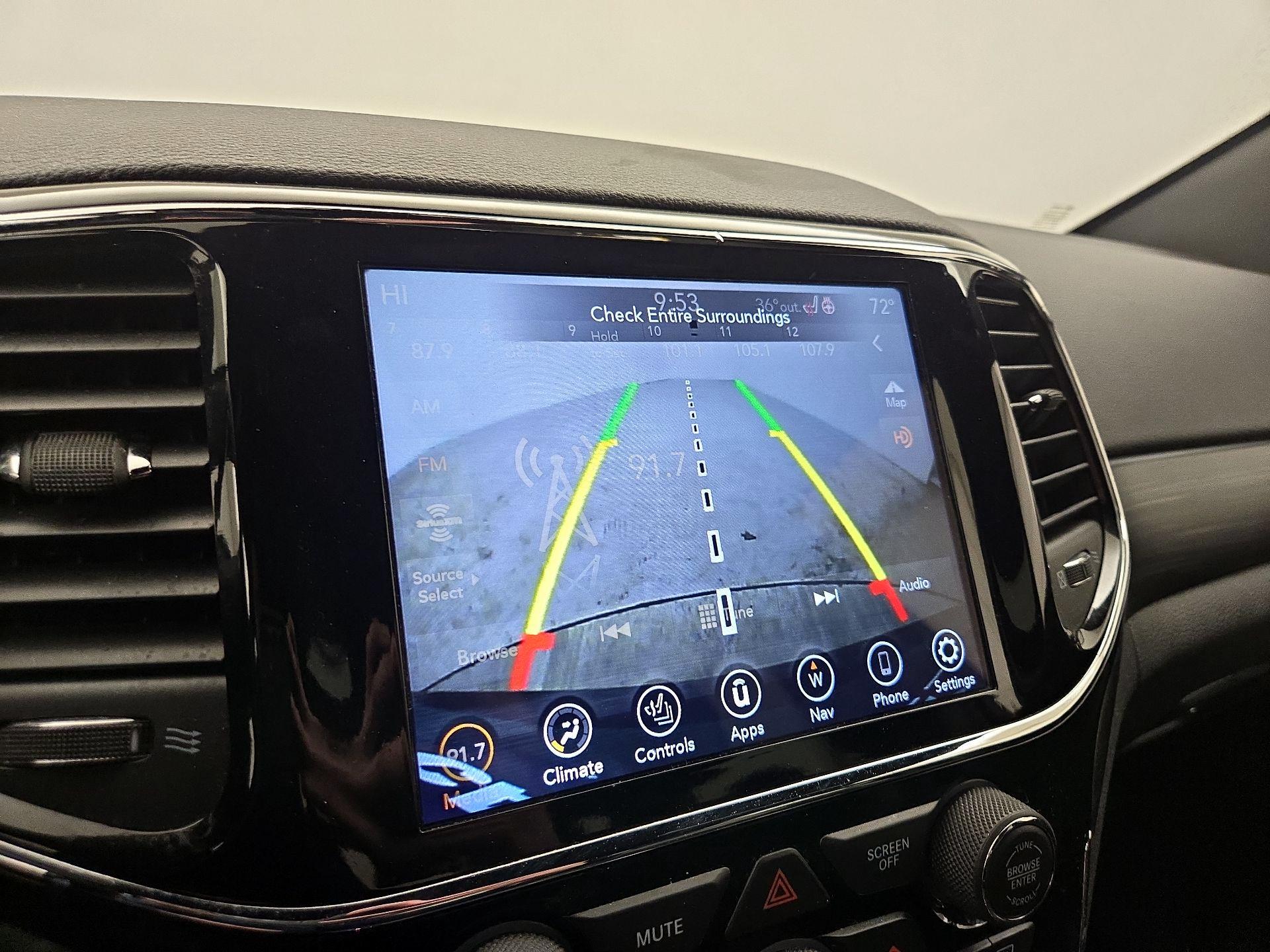 Thumbnail: 2020 Jeep Grand Cherokee - 14