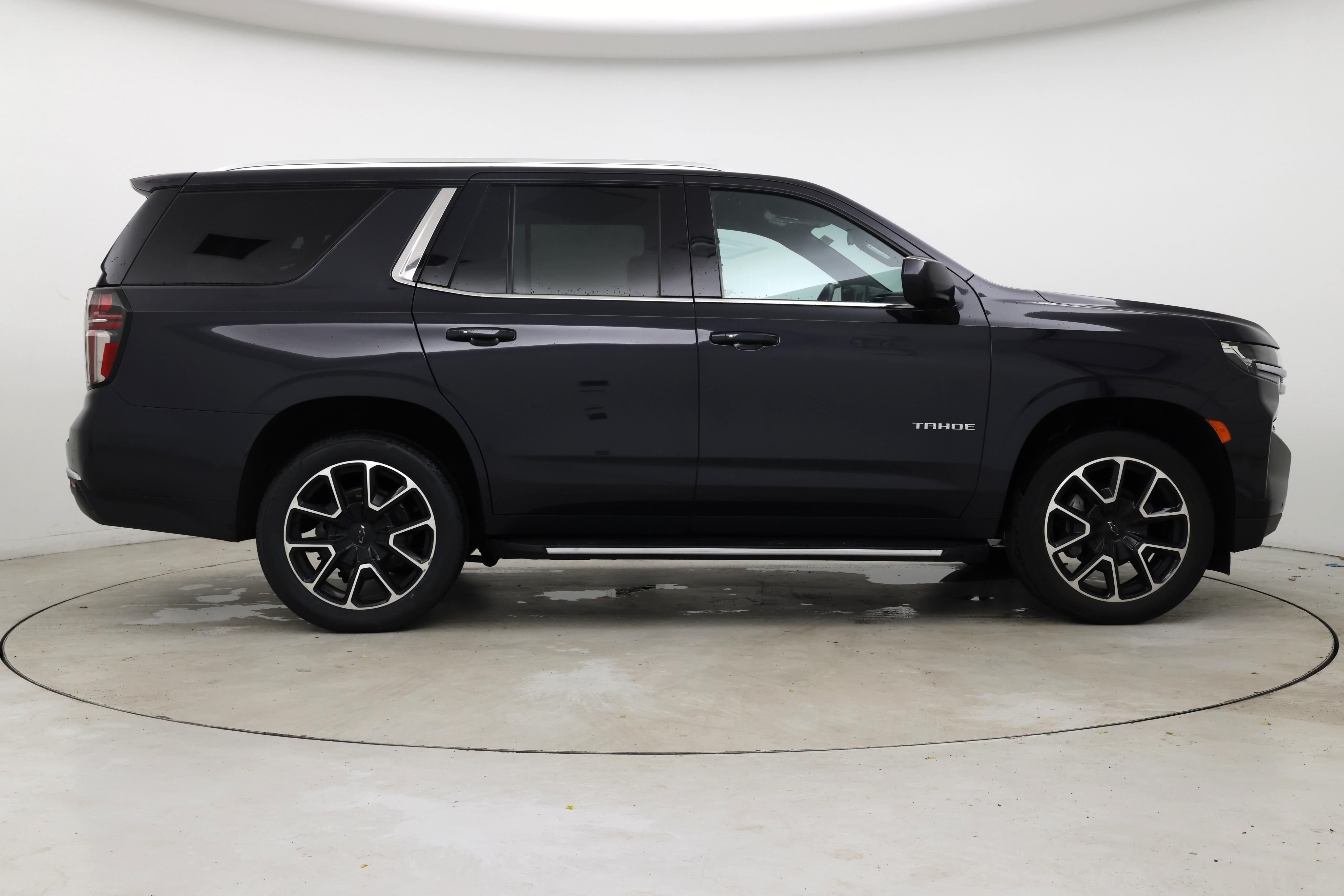 Thumbnail: 2023 Chevrolet Tahoe - 7