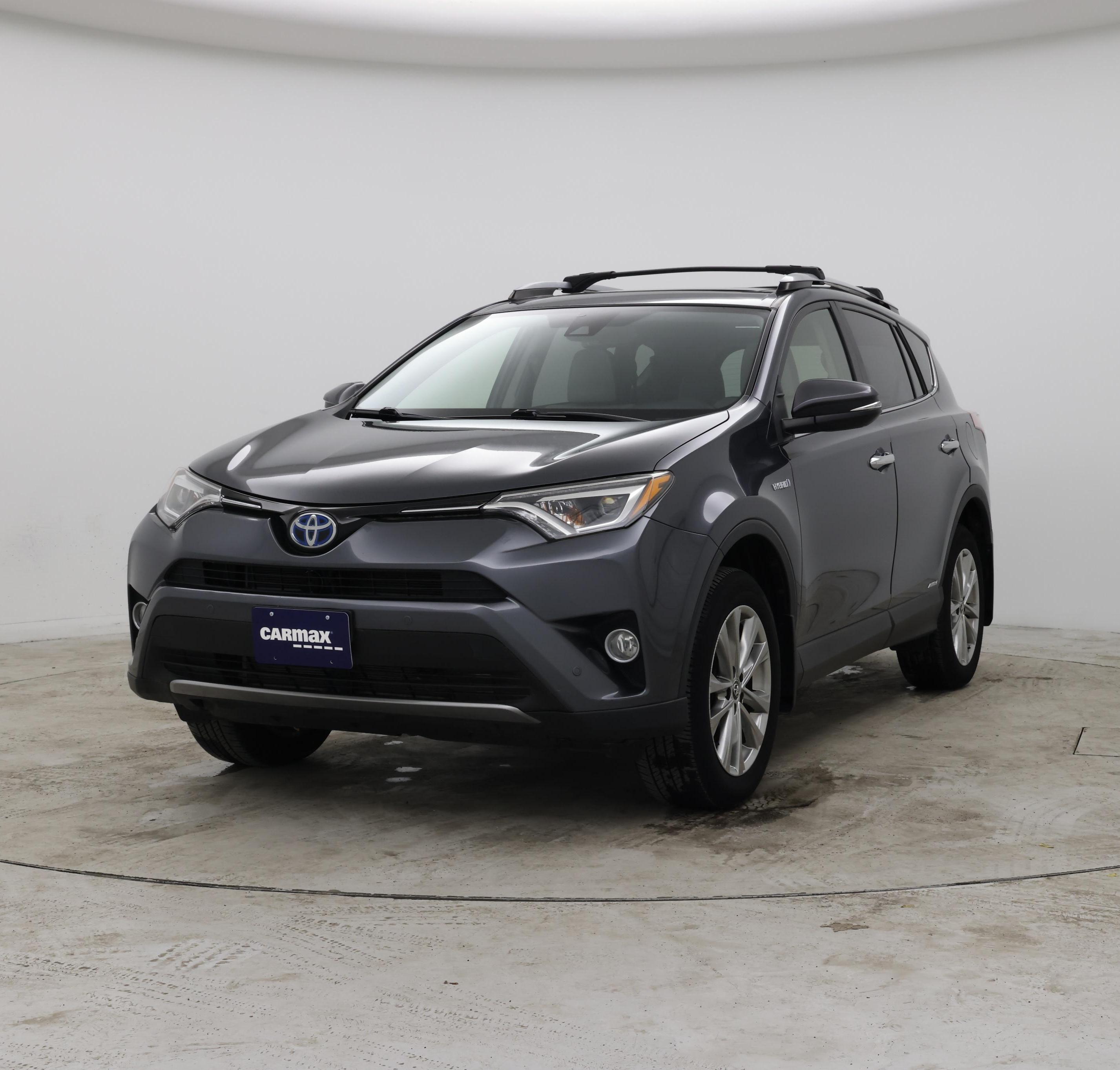 Thumbnail: 2017 Toyota RAV4 - 4