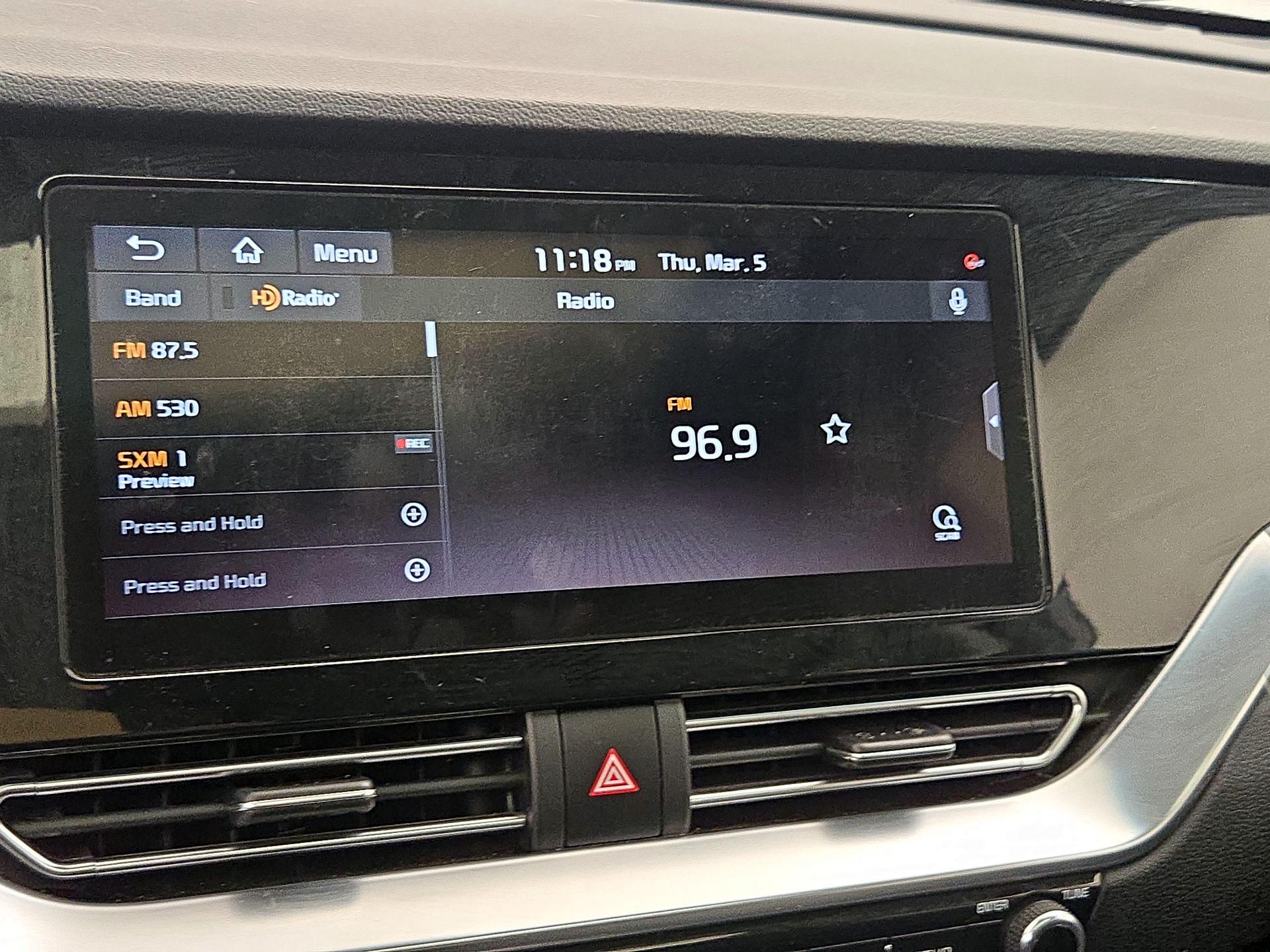 Thumbnail: 2020 Kia Niro - 16