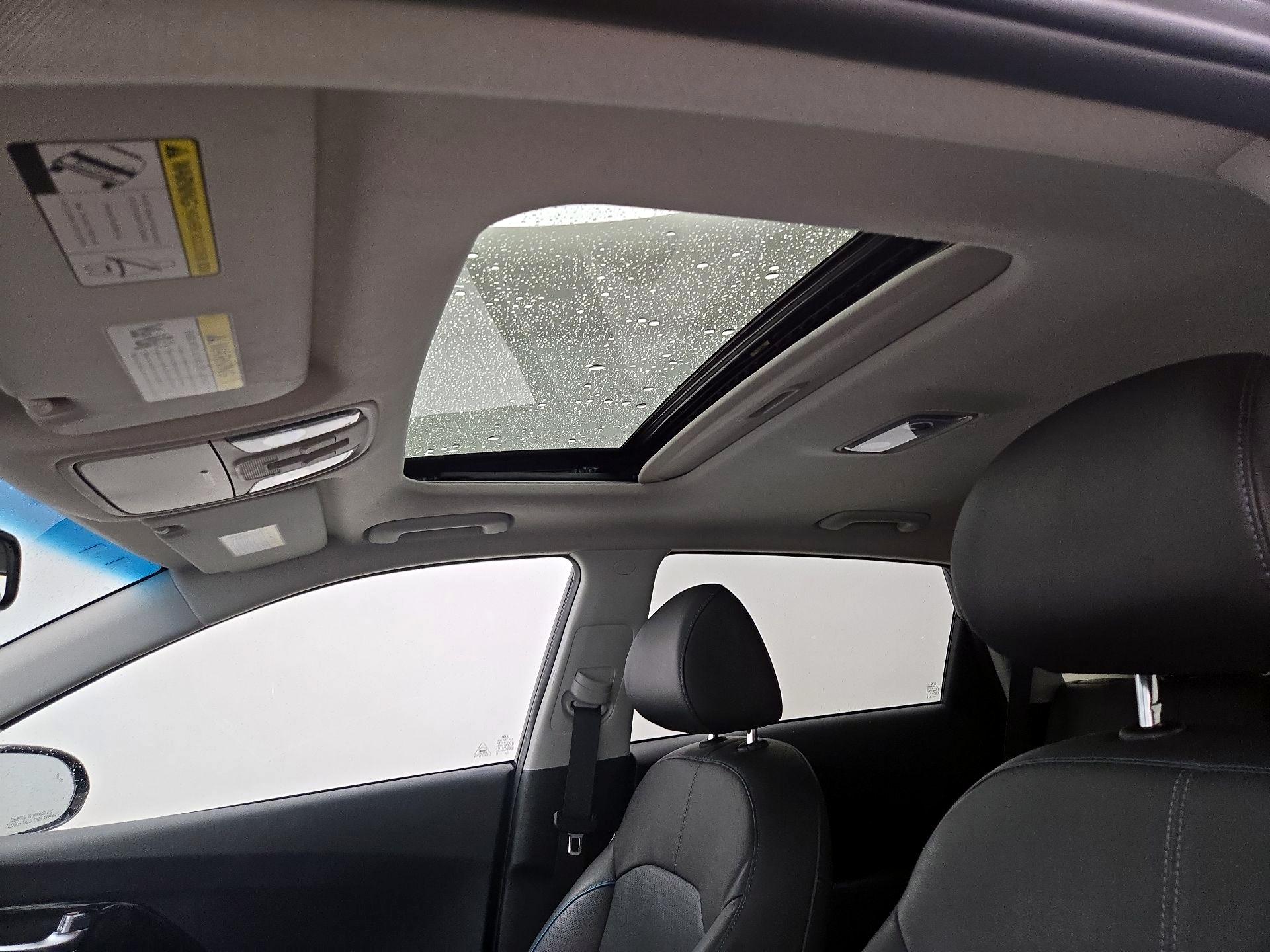 Thumbnail: 2020 Kia Niro - 20