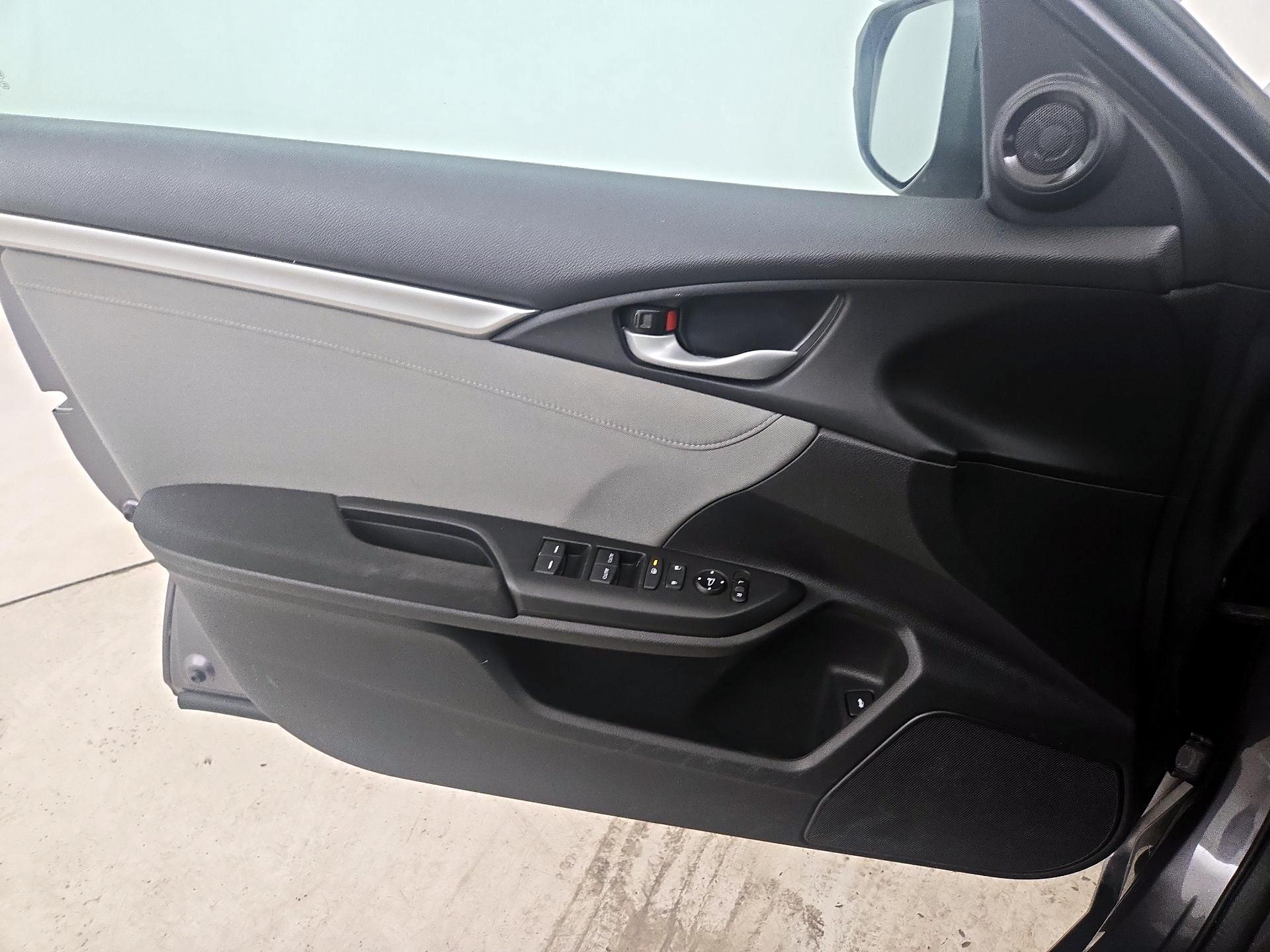 Thumbnail: 2018 Honda Civic - 12