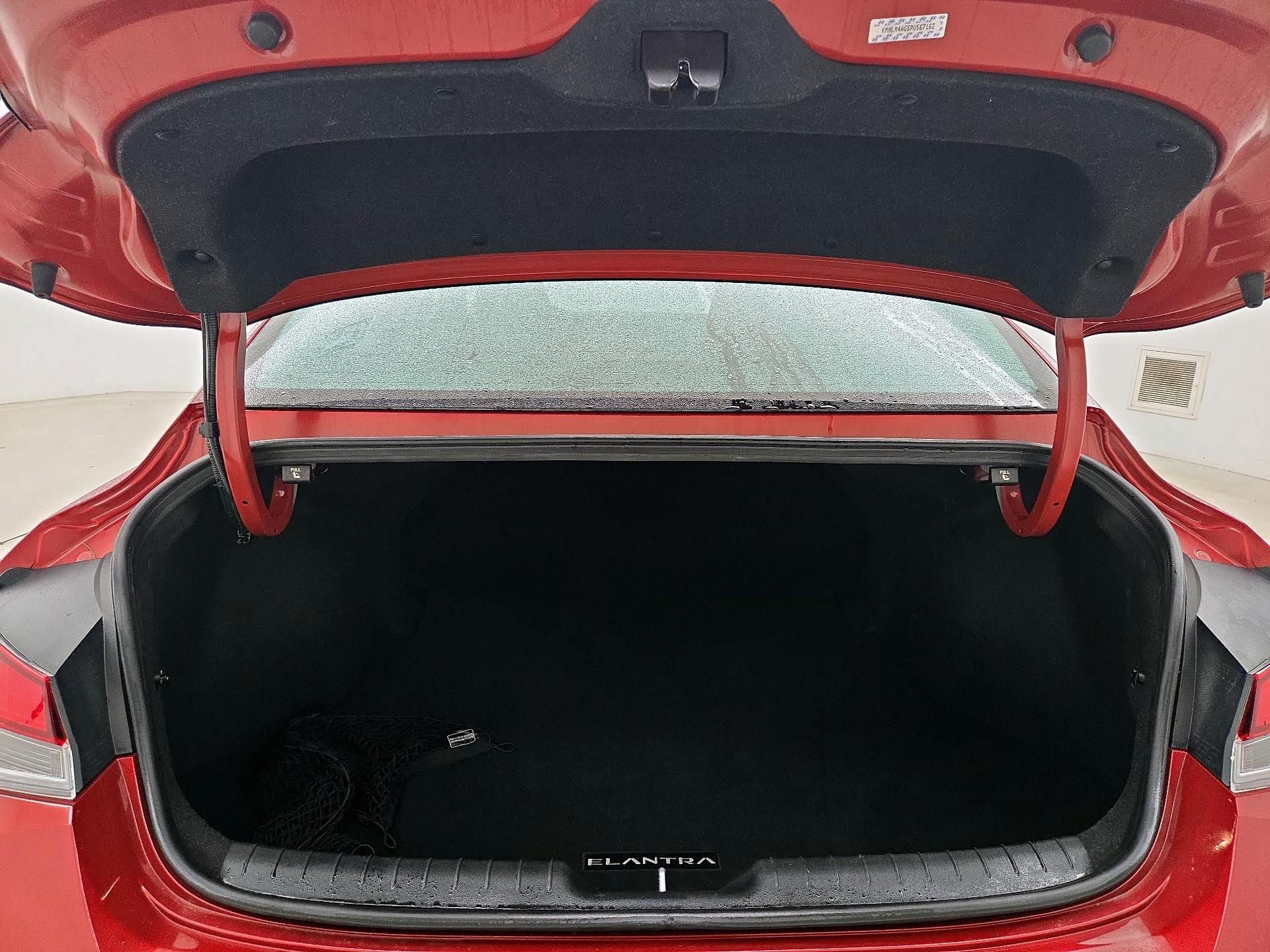 Thumbnail: 2023 Hyundai Elantra - 20