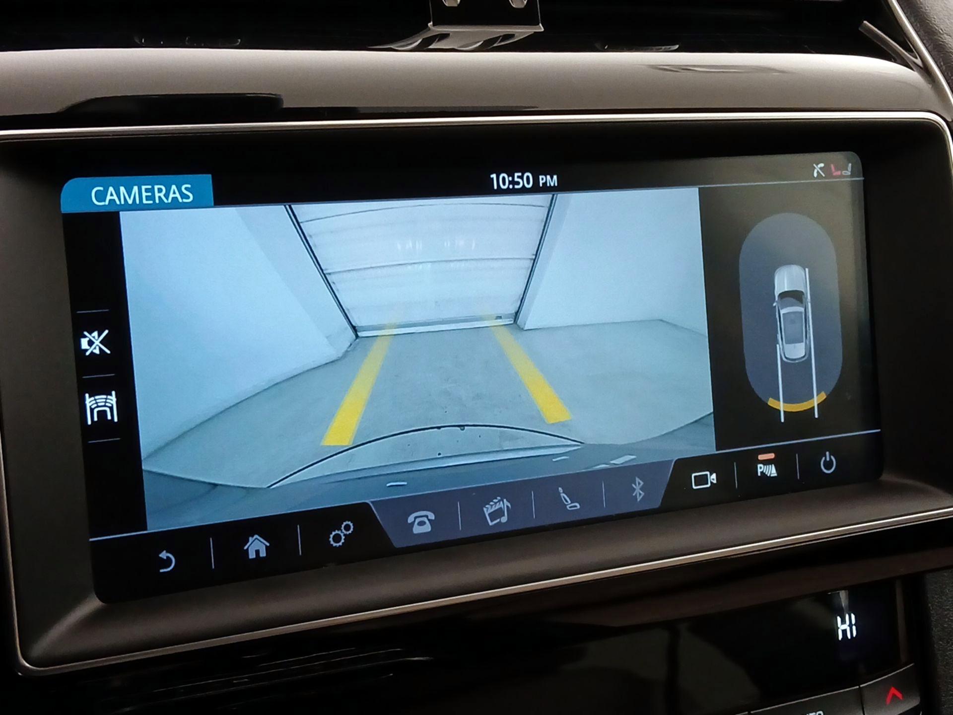 Thumbnail: 2020 Jaguar F-Pace - 14