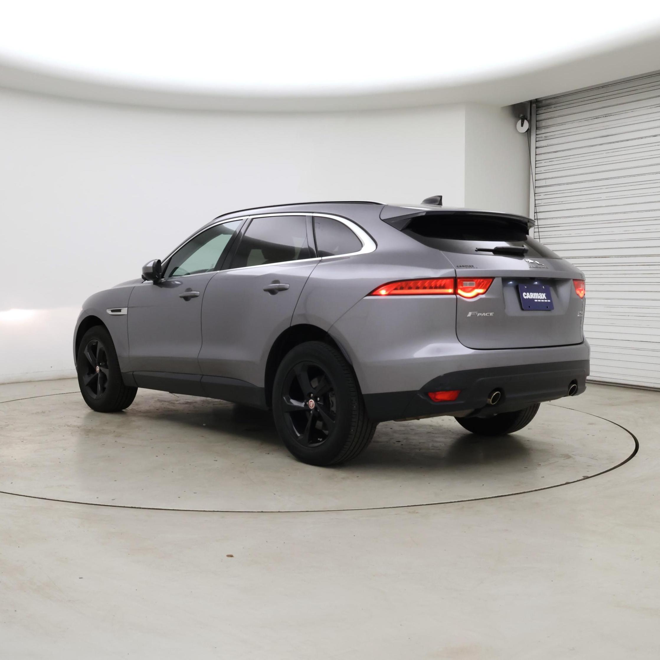 Thumbnail: 2020 Jaguar F-Pace - 2