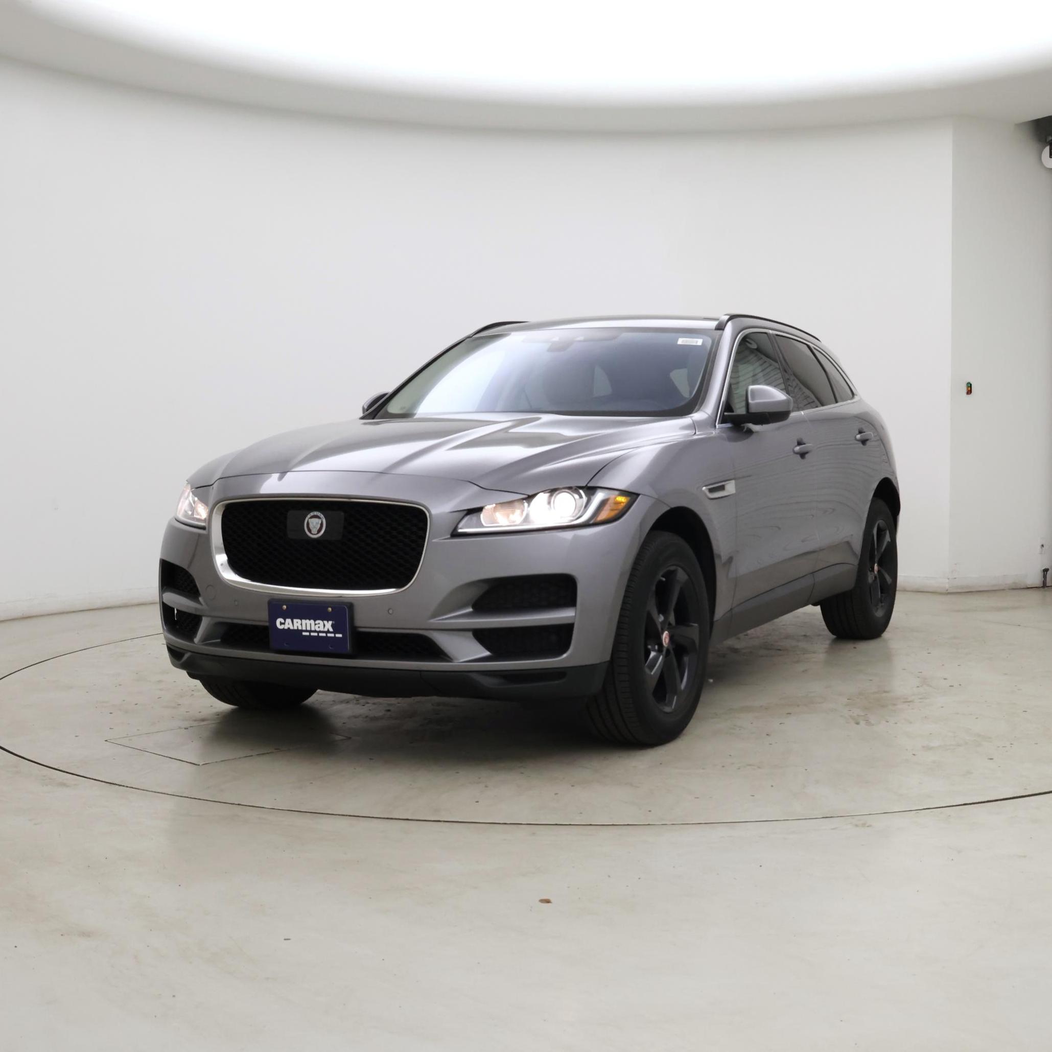 Thumbnail: 2020 Jaguar F-Pace - 4