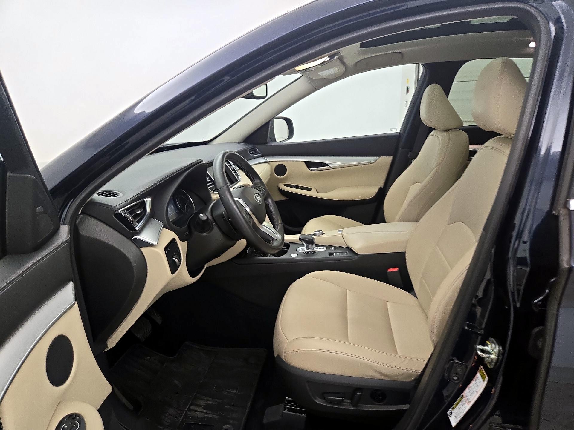 Thumbnail: 2021 INFINITI QX50 - 11