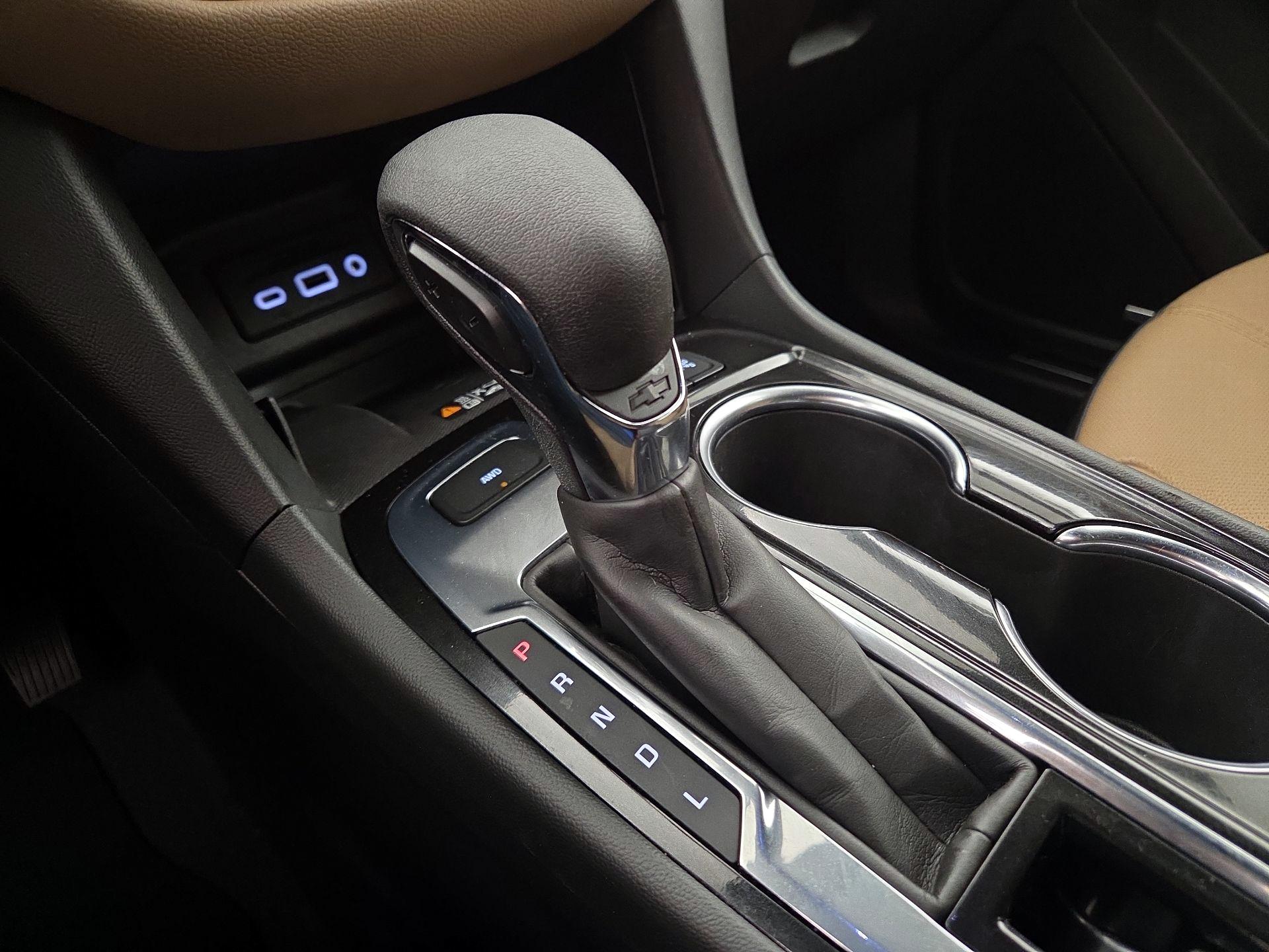 Thumbnail: 2023 Chevrolet Equinox - 17