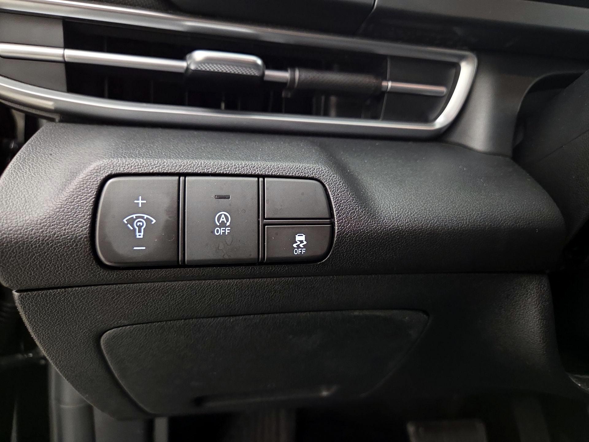 Thumbnail: 2025 Hyundai Elantra - 13