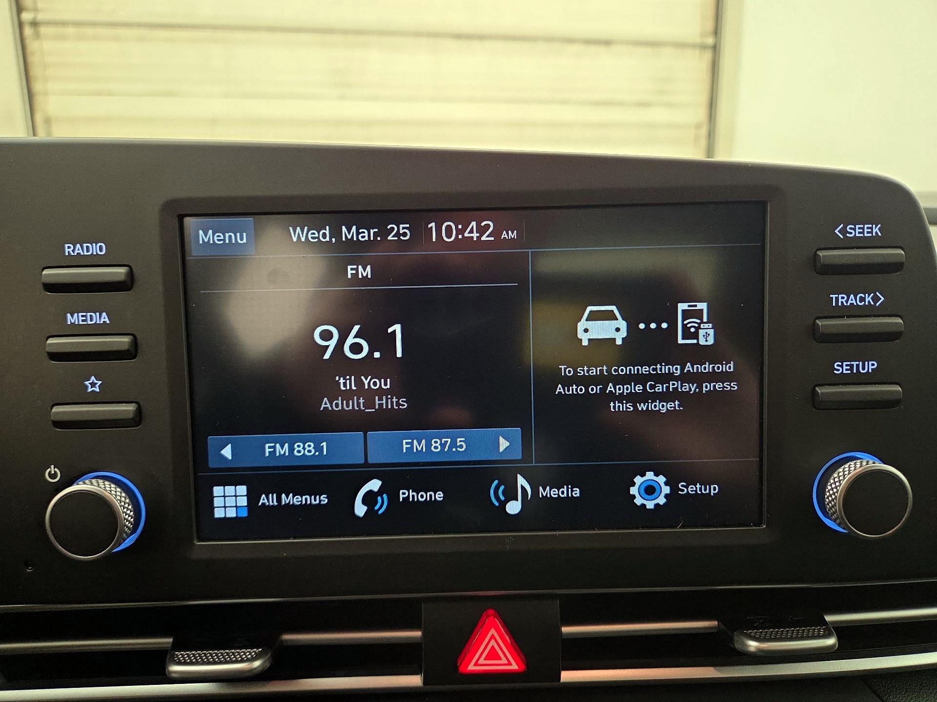 Thumbnail: 2025 Hyundai Elantra - 15