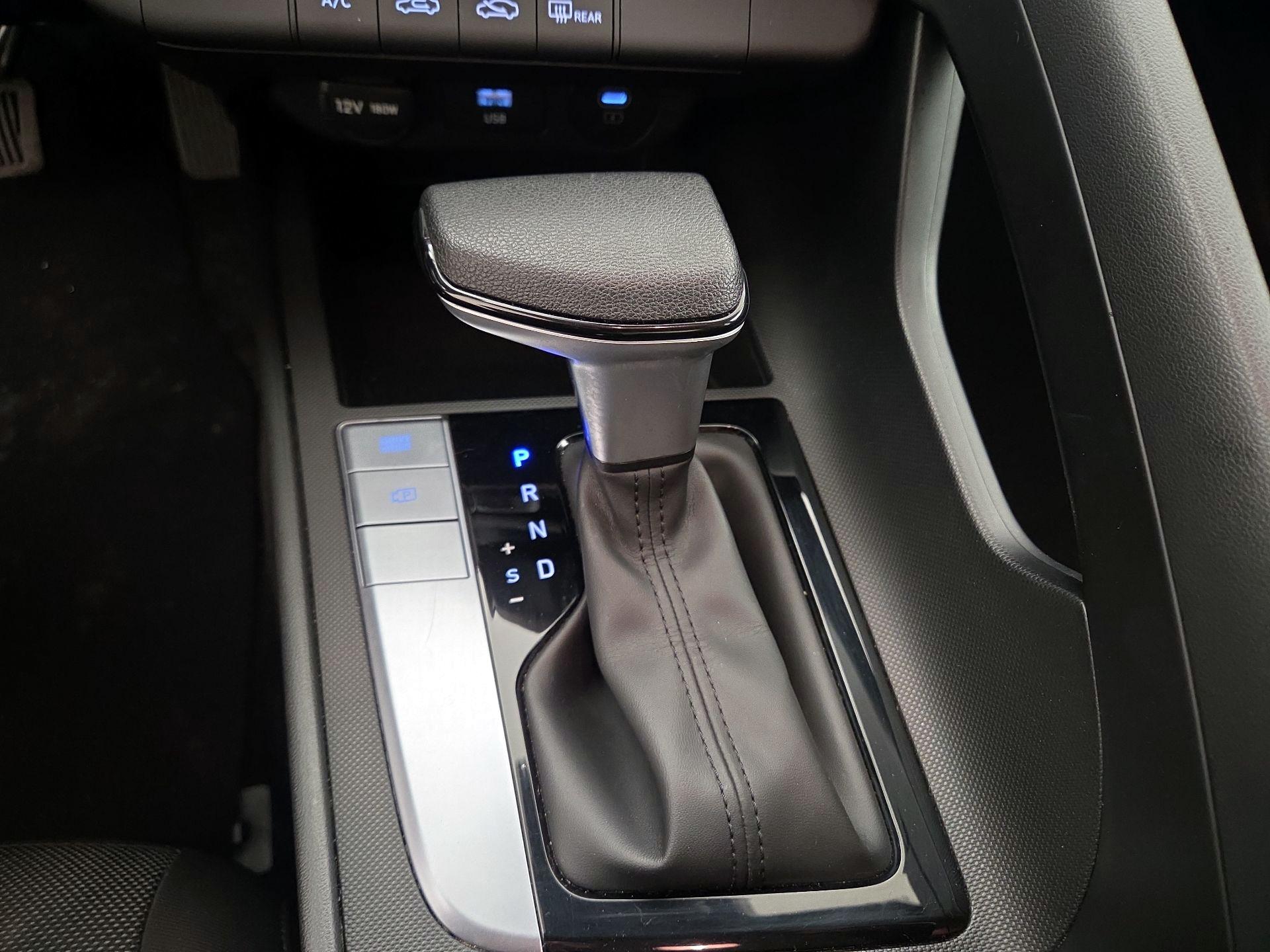 Thumbnail: 2025 Hyundai Elantra - 17