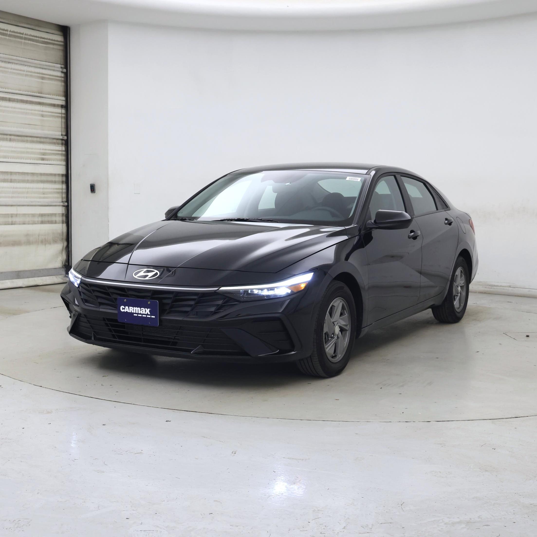 Thumbnail: 2025 Hyundai Elantra - 4