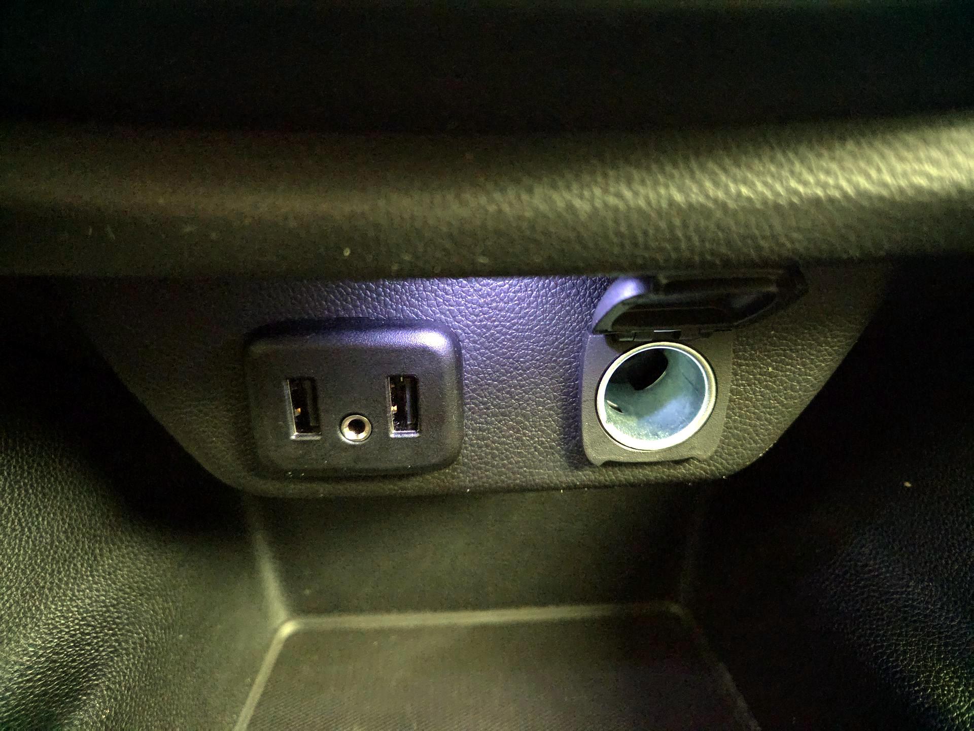 Thumbnail: 2021 Chevrolet Traverse - 18