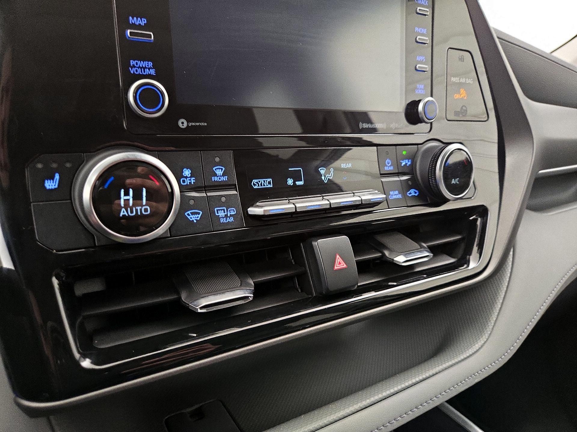 Thumbnail: 2021 Toyota Highlander - 16