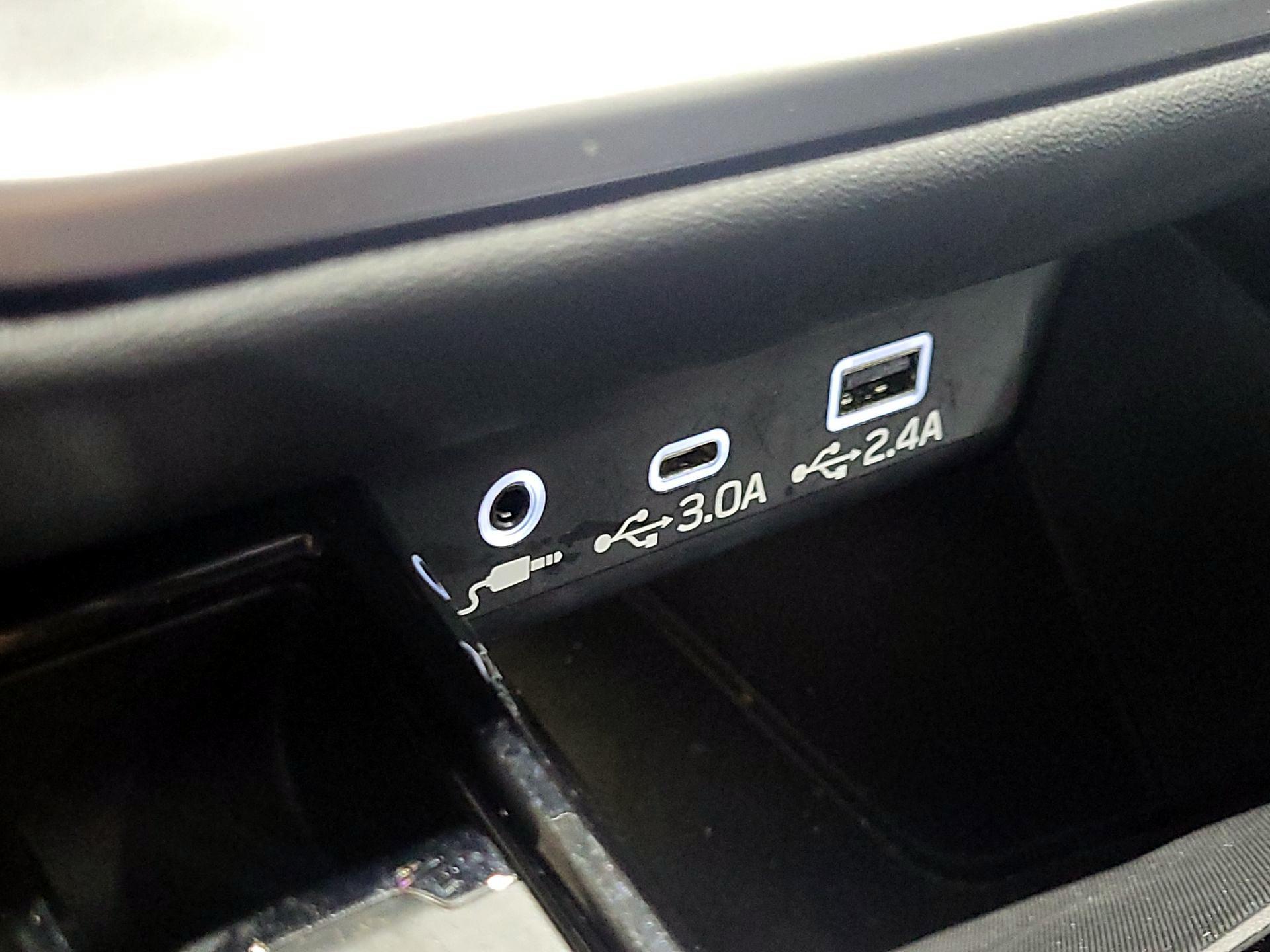 Thumbnail: 2023 Subaru Legacy - 18