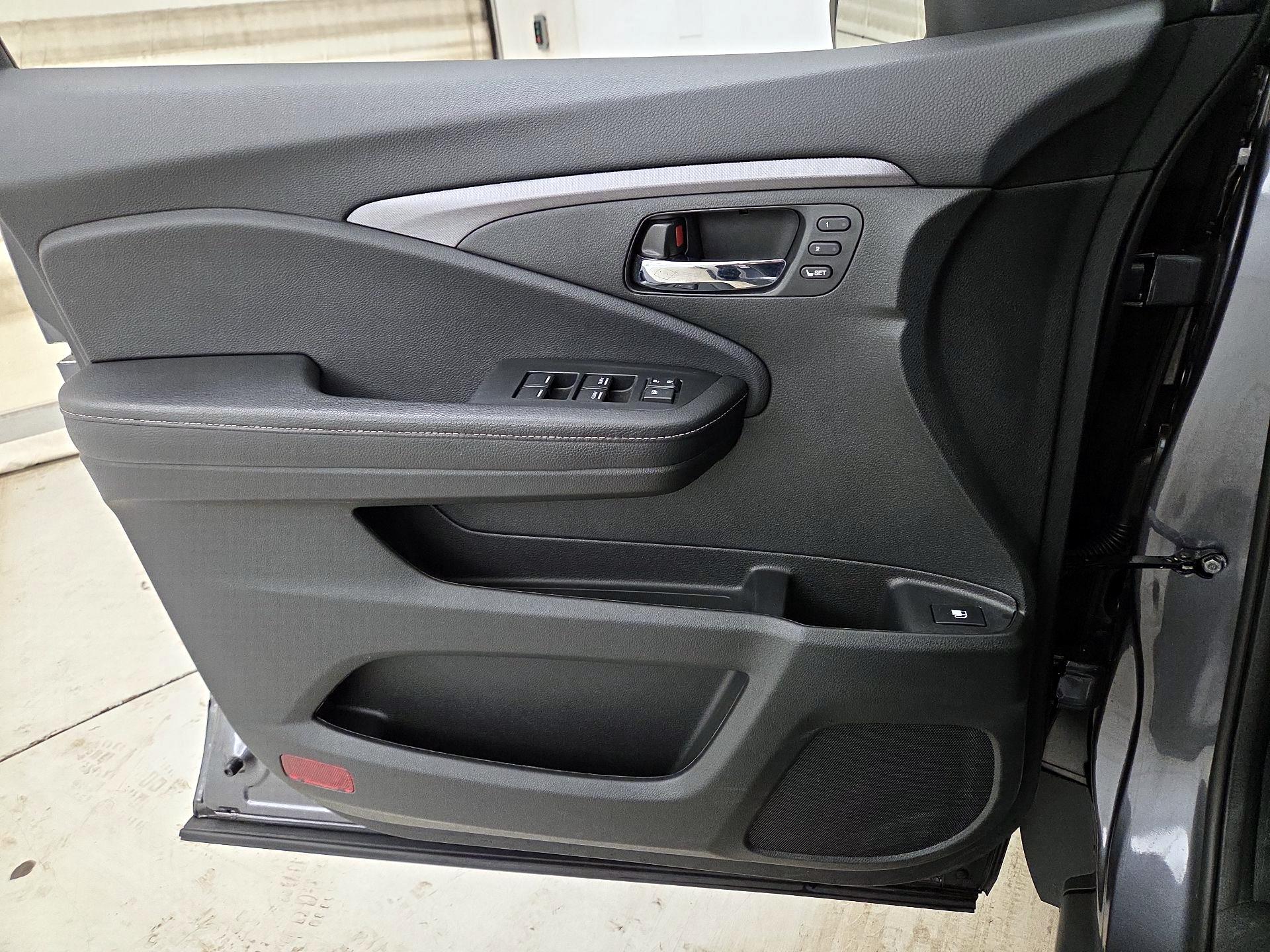 Thumbnail: 2023 Honda Ridgeline - 12