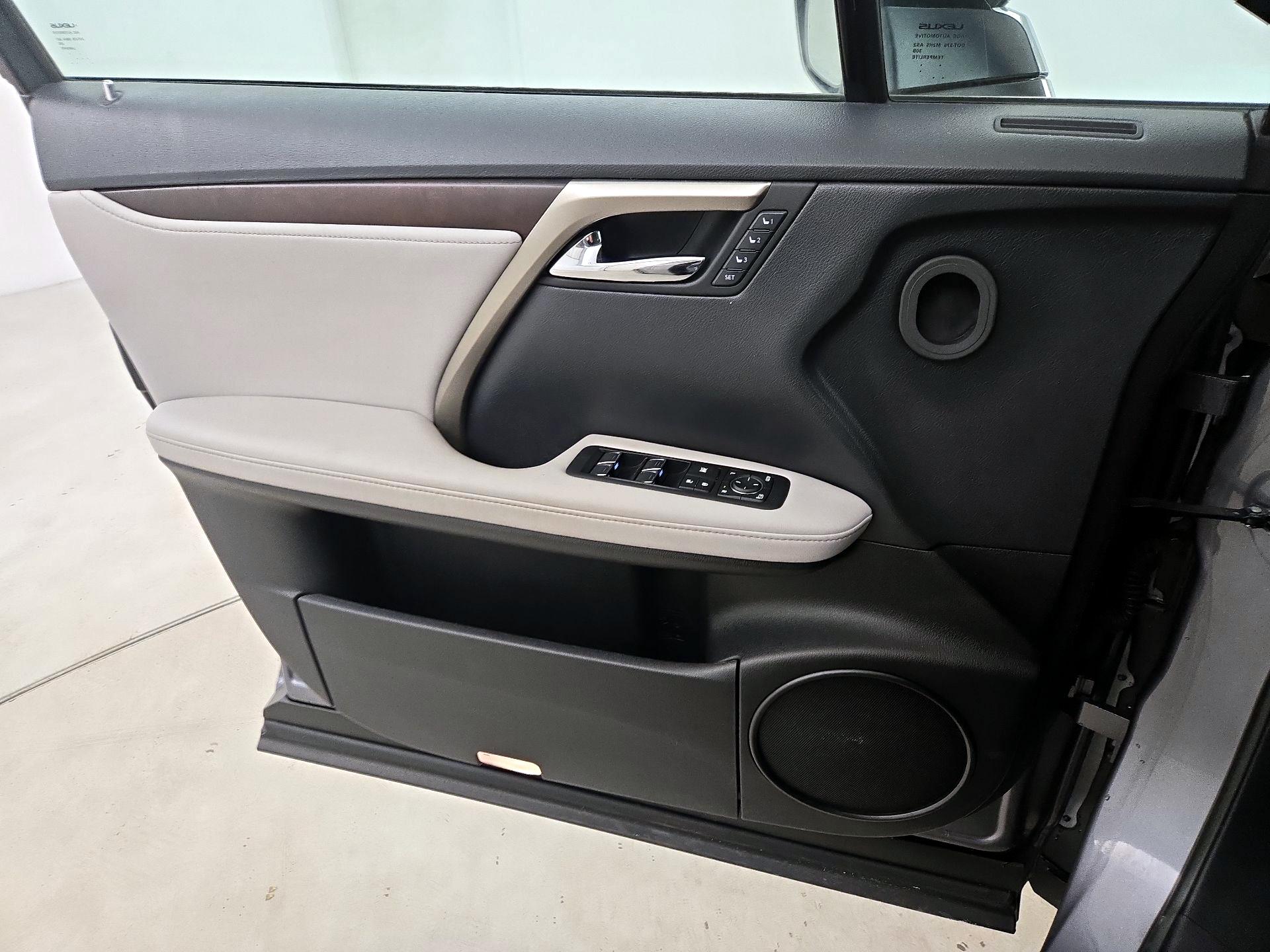 Thumbnail: 2020 Lexus RX - 12