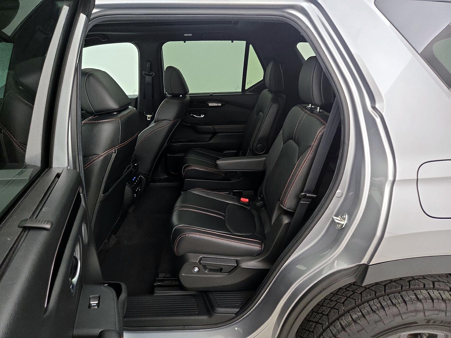 Thumbnail: 2025 Honda Pilot - 20