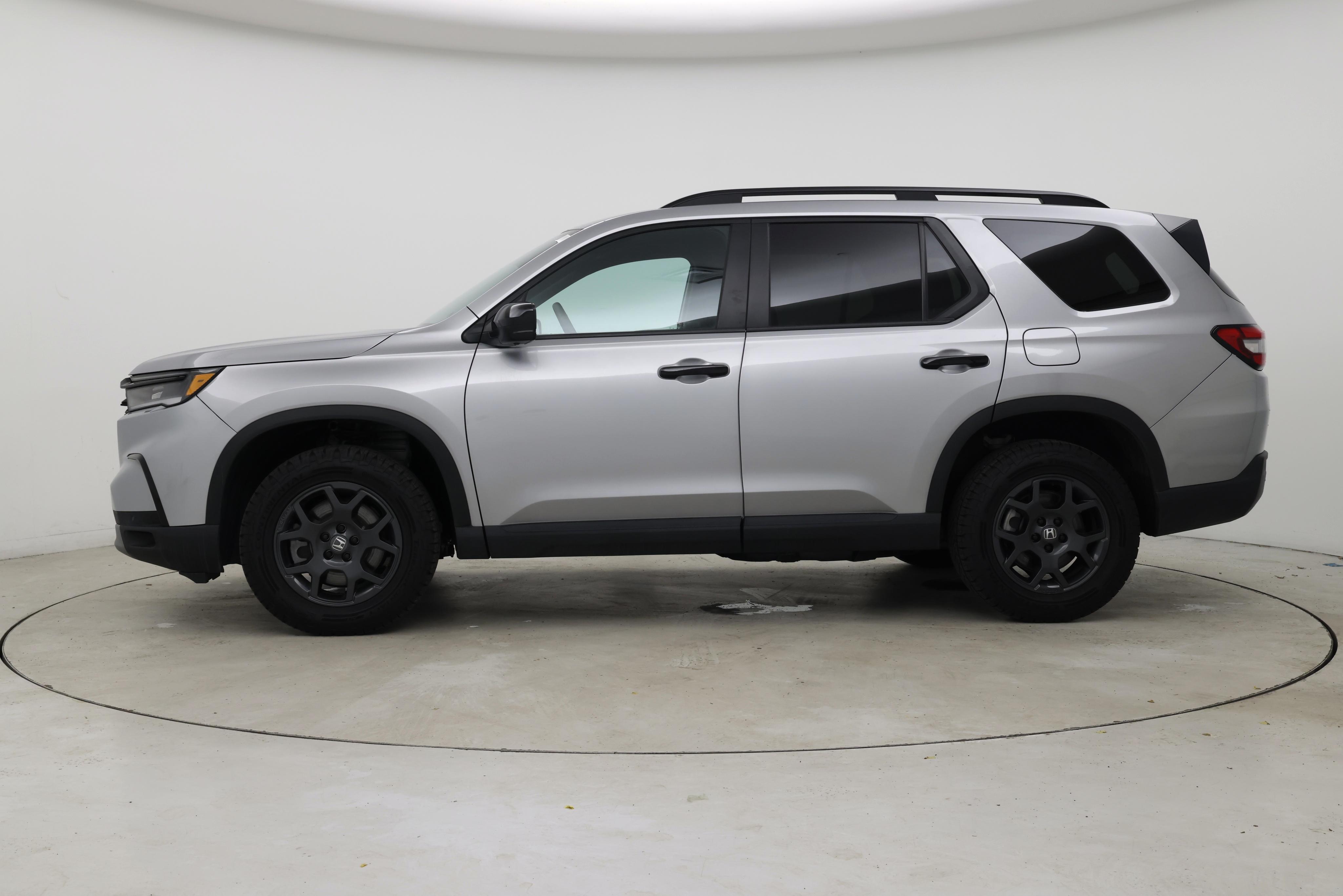 Thumbnail: 2025 Honda Pilot - 3