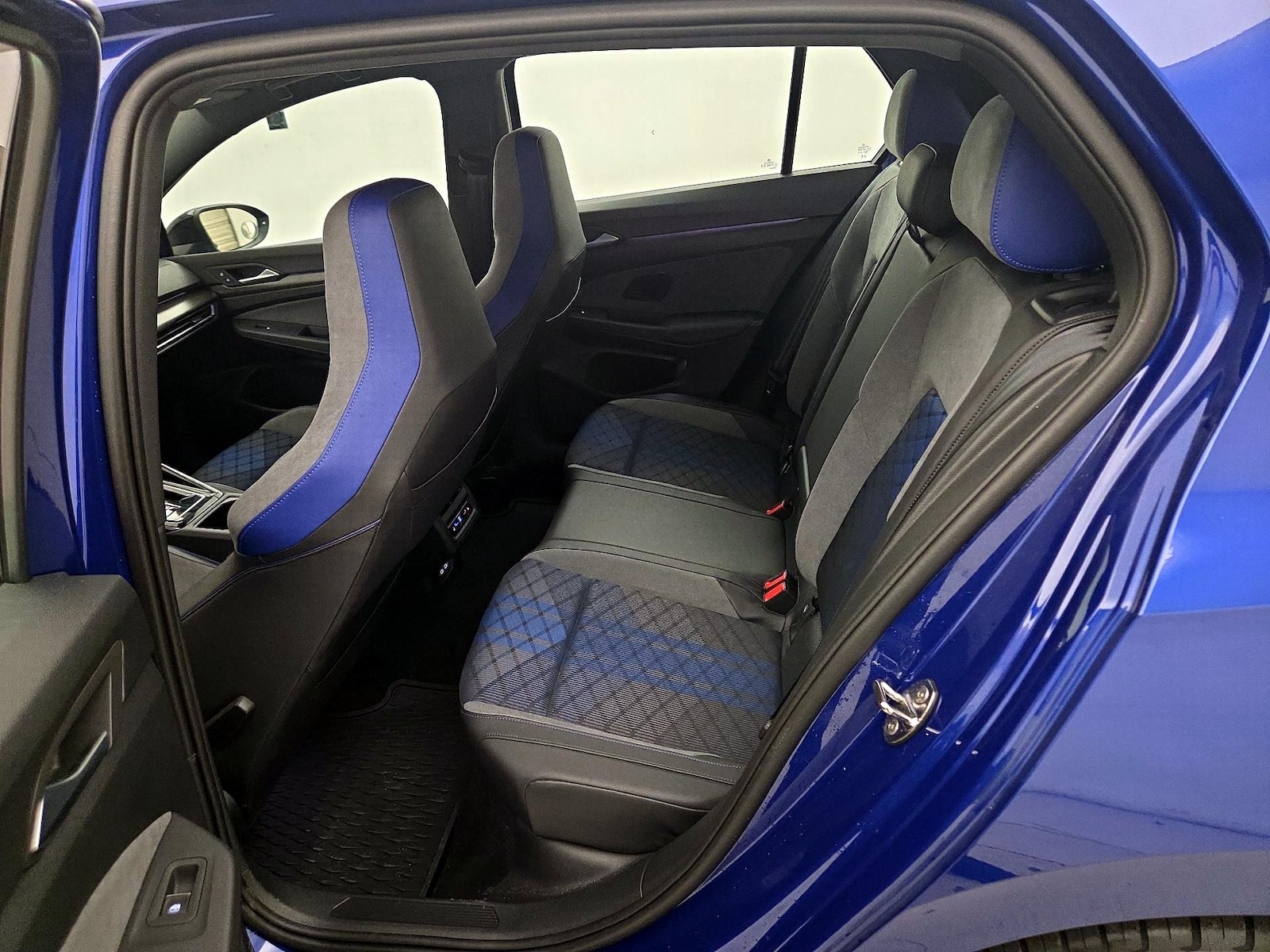 2025 Volkswagen Golf R R - Photo 21