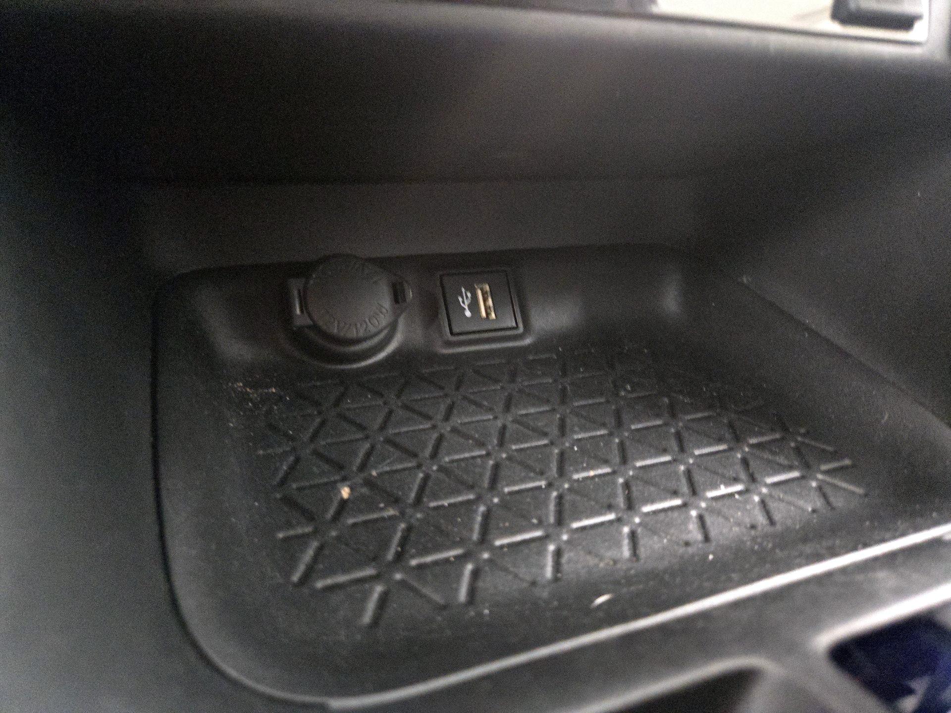 Thumbnail: 2023 Toyota RAV4 - 18