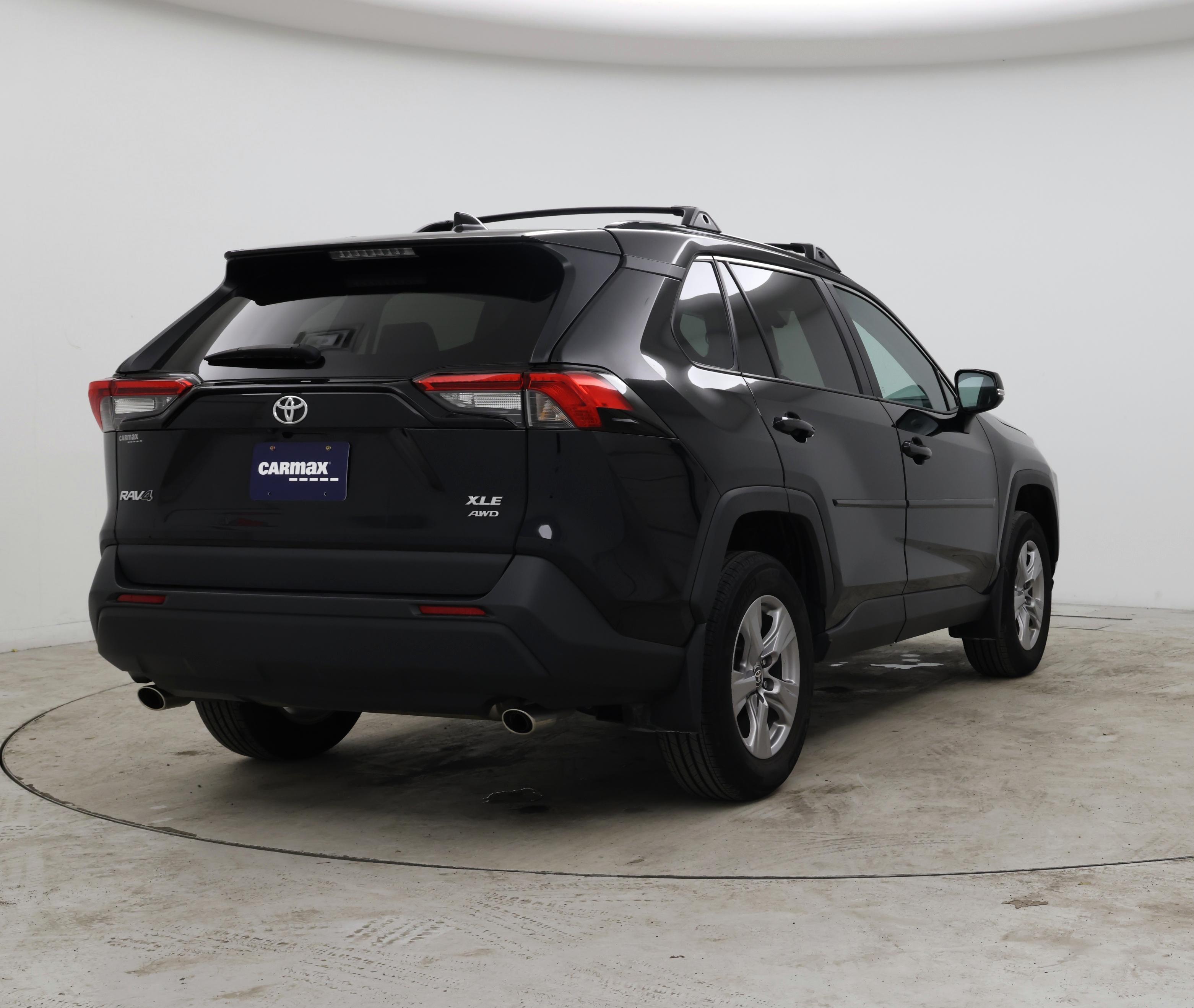 Thumbnail: 2023 Toyota RAV4 - 8