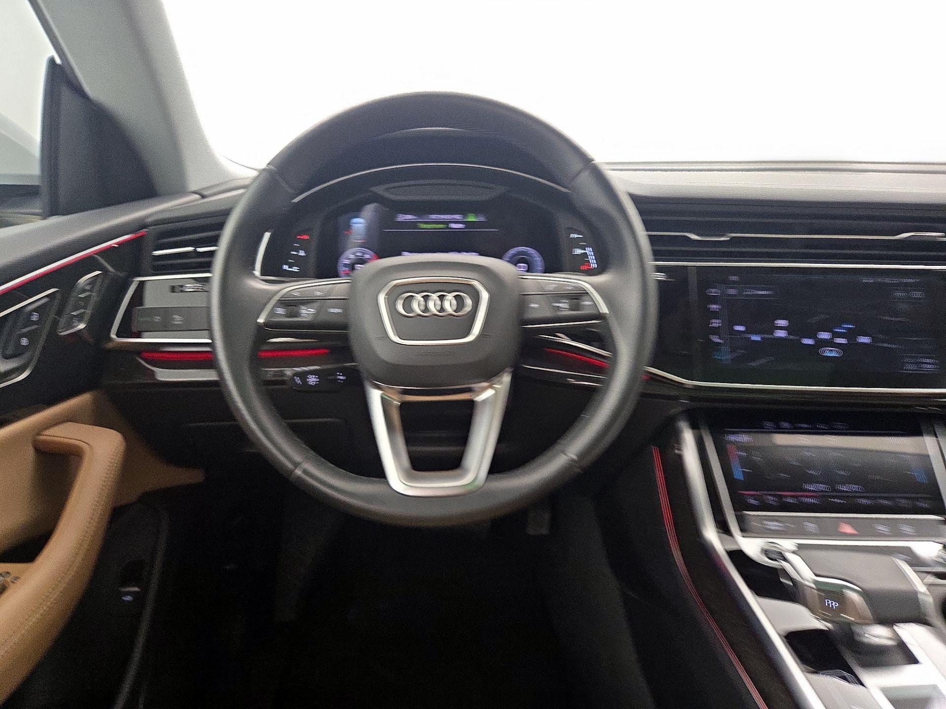 Thumbnail: 2023 Audi Q8 - 10