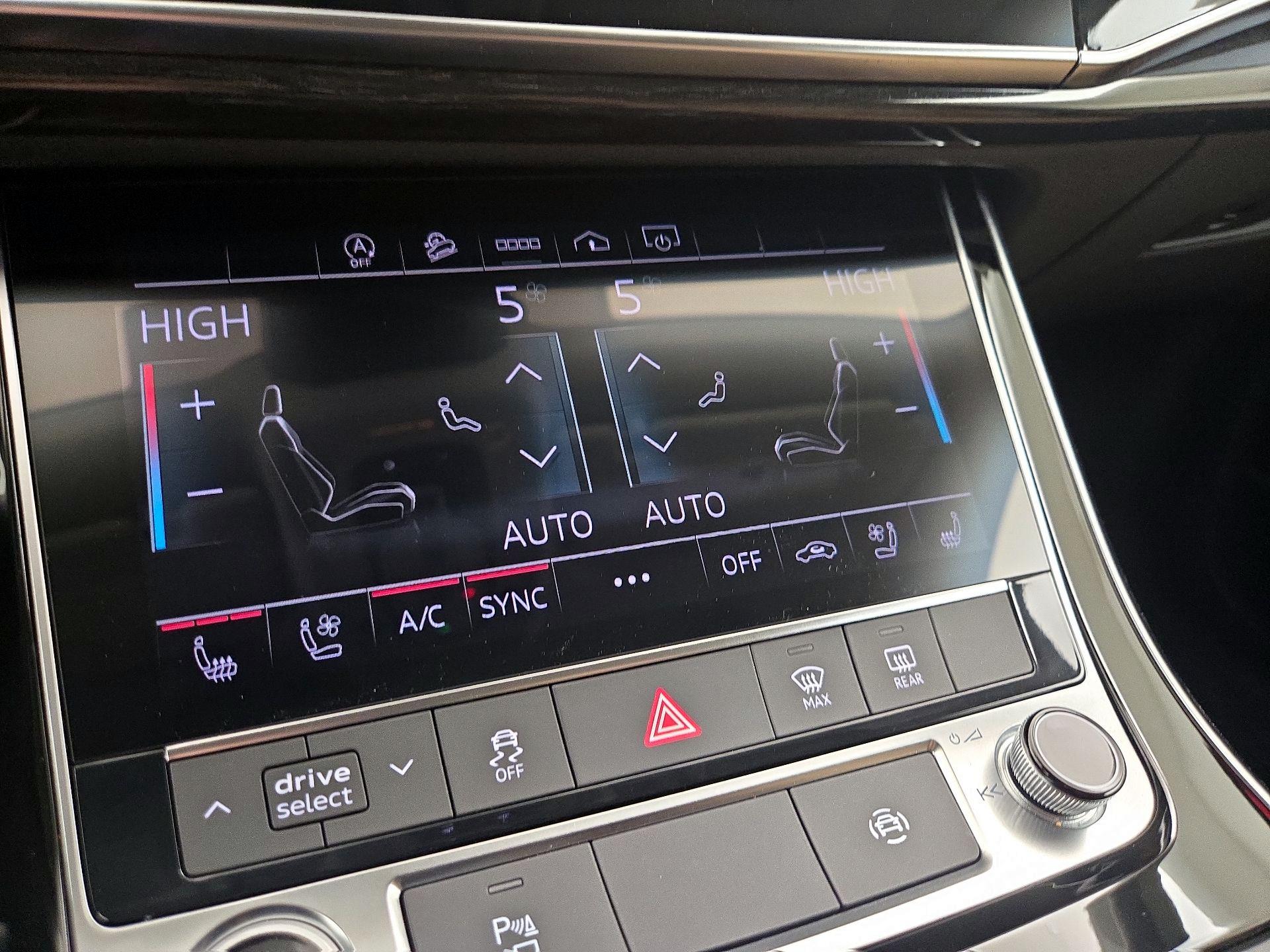 Thumbnail: 2023 Audi Q8 - 17