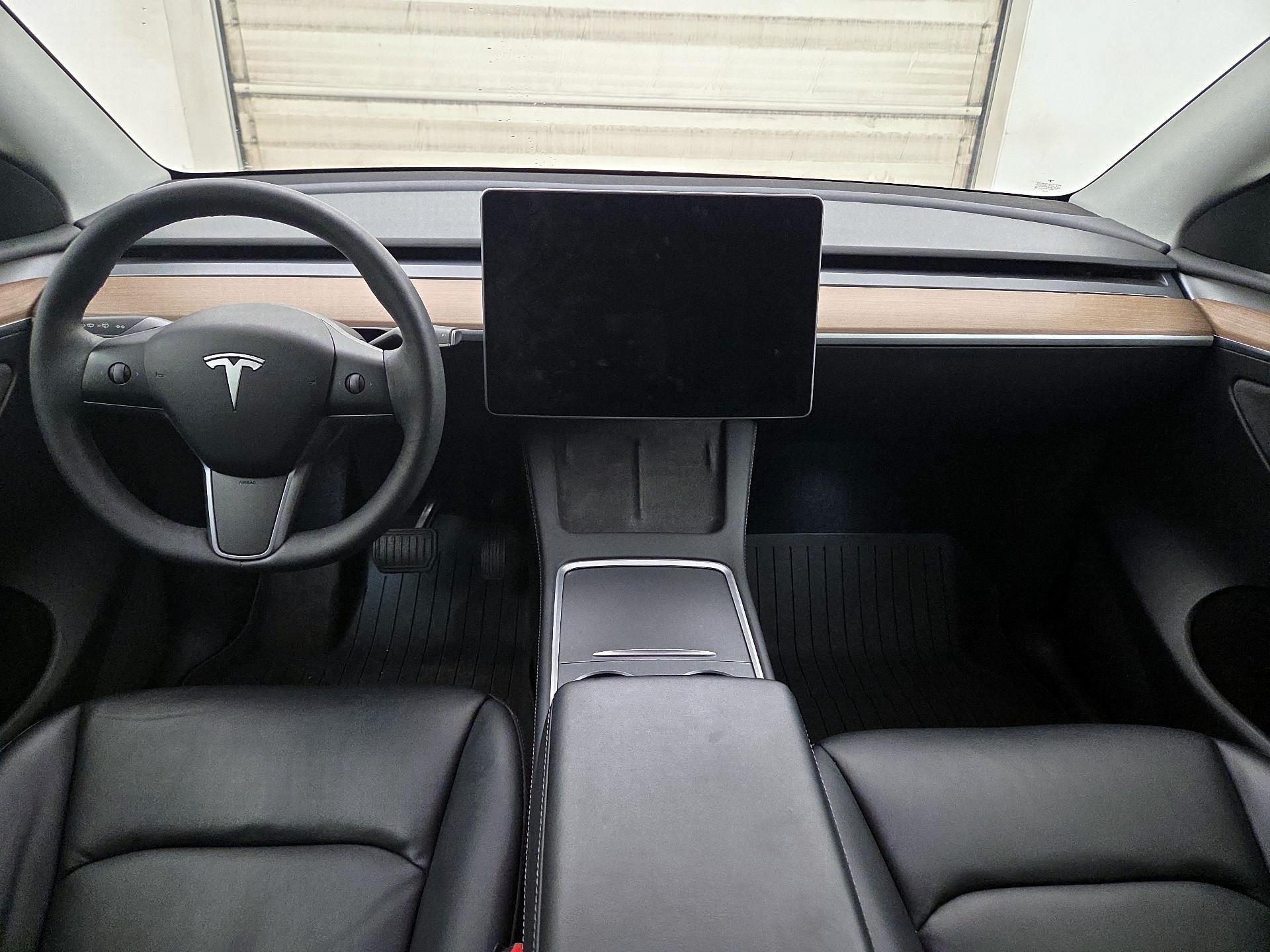 Thumbnail: 2023 Tesla Model Y - 9