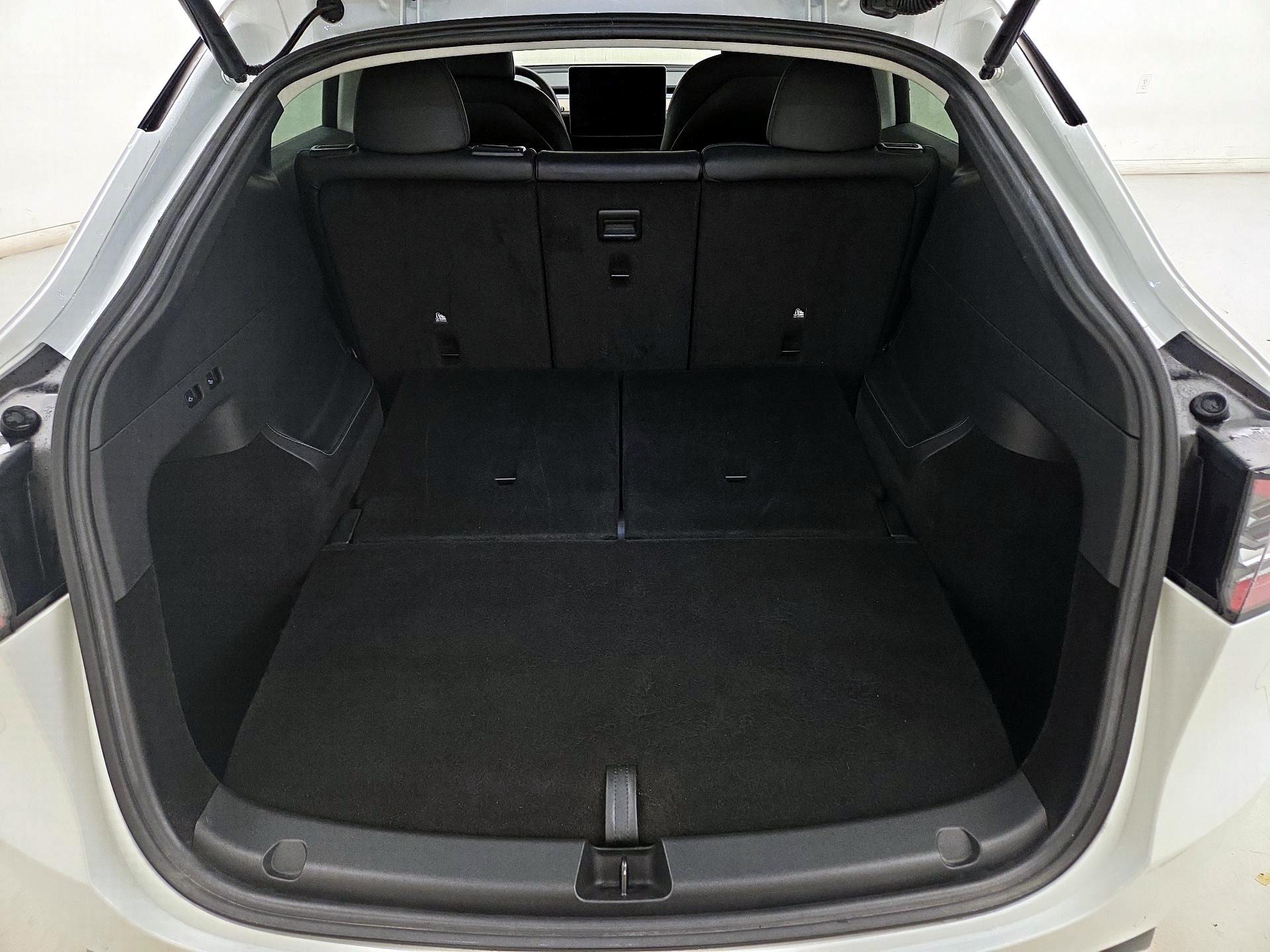 Thumbnail: 2023 Tesla Model Y - 20